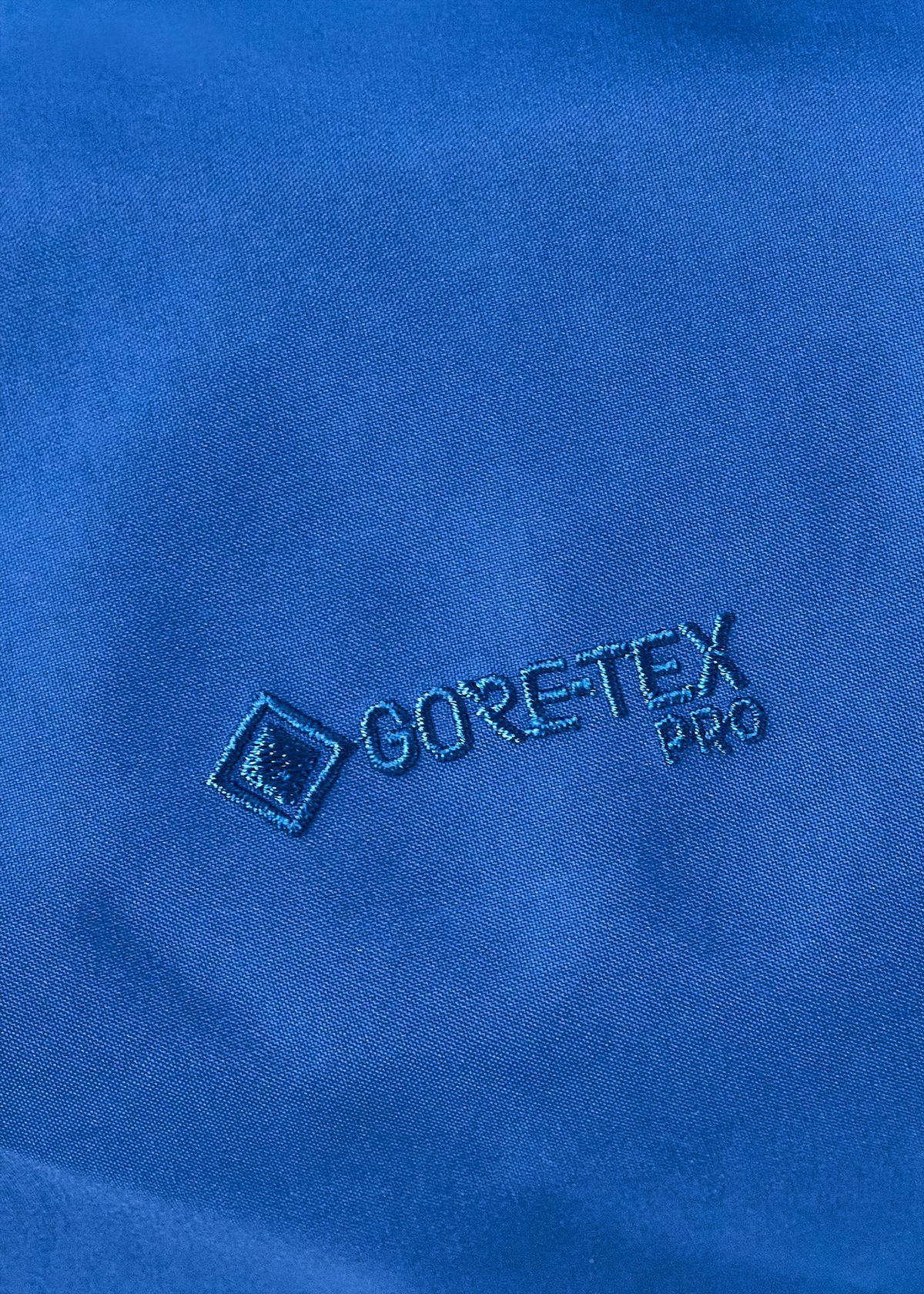  GORE-TEX Pro Most Rugged 3-layer waterproof protection