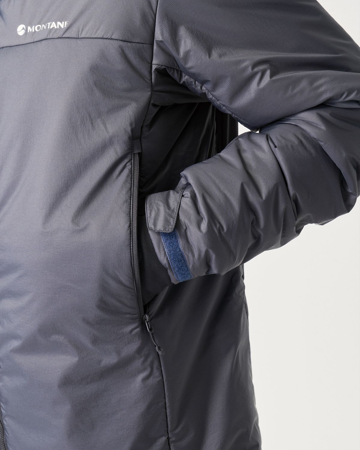 Harness compatible hand pockets