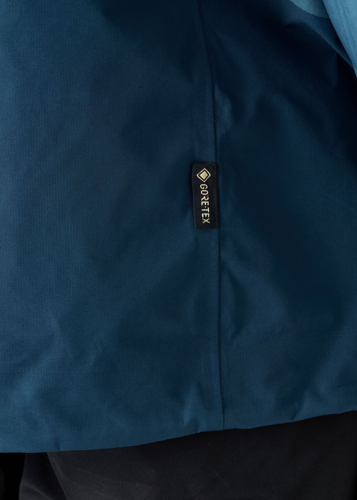 GORE-TEX waterproof protection