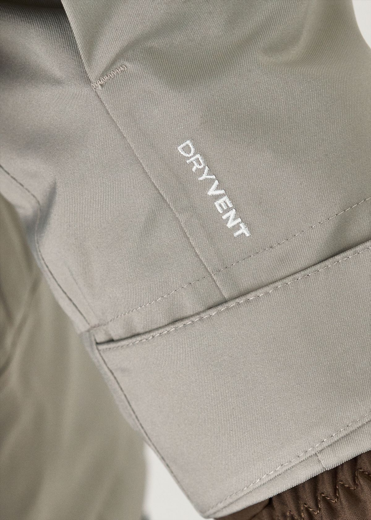 4-Way Stretch DryVent