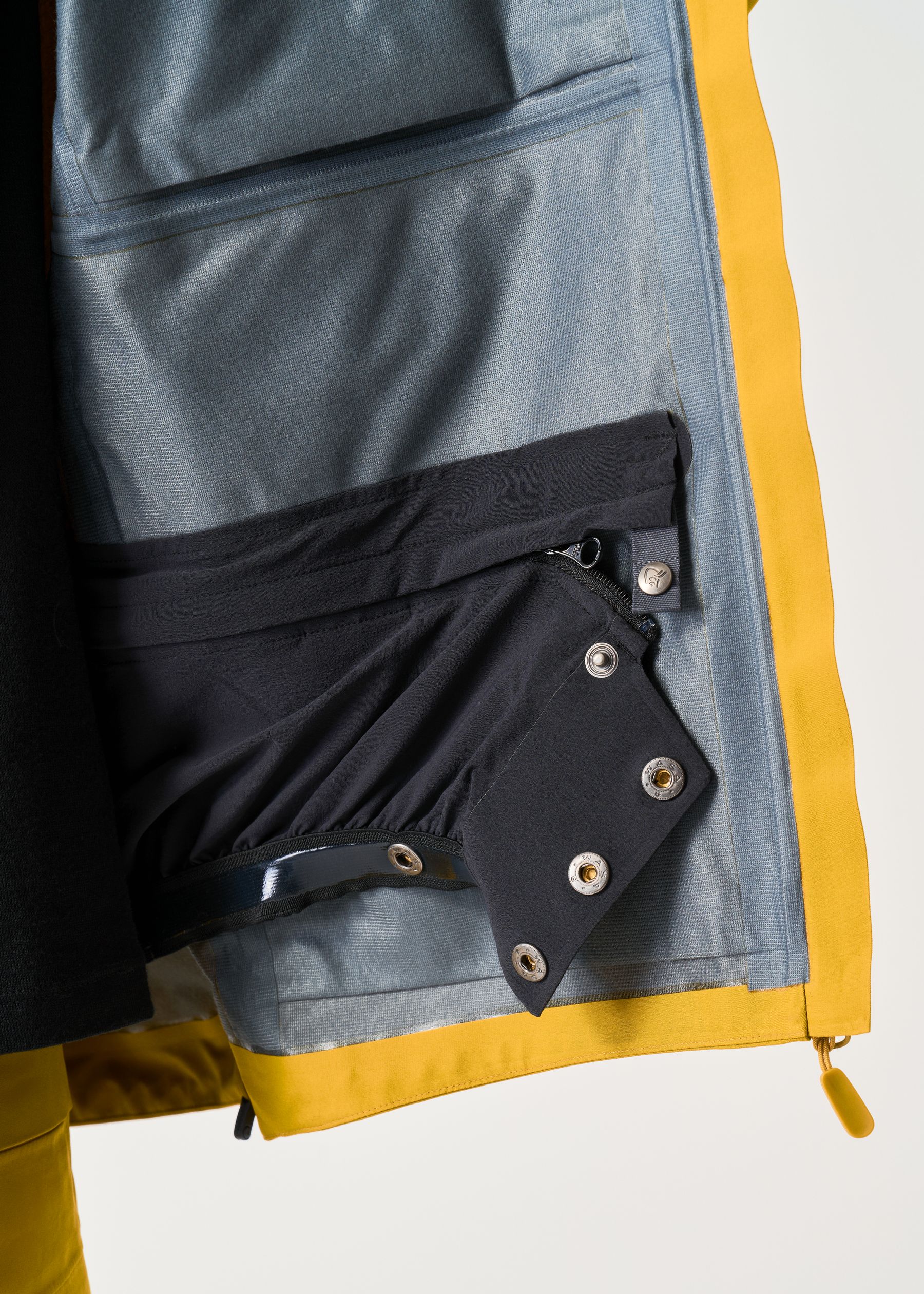 Norrona Lofoten GORE-TEX 3L Jacket