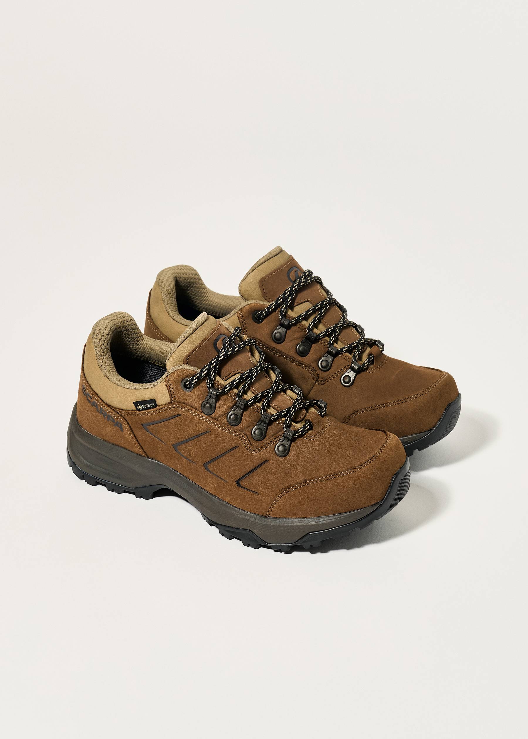 Image - 2 - Cyrus 2 GORE-TEX Walking Shoes