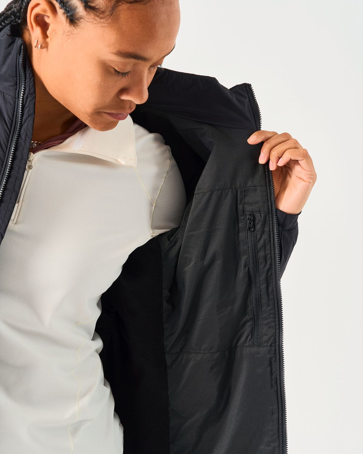 Internal zipped pocket