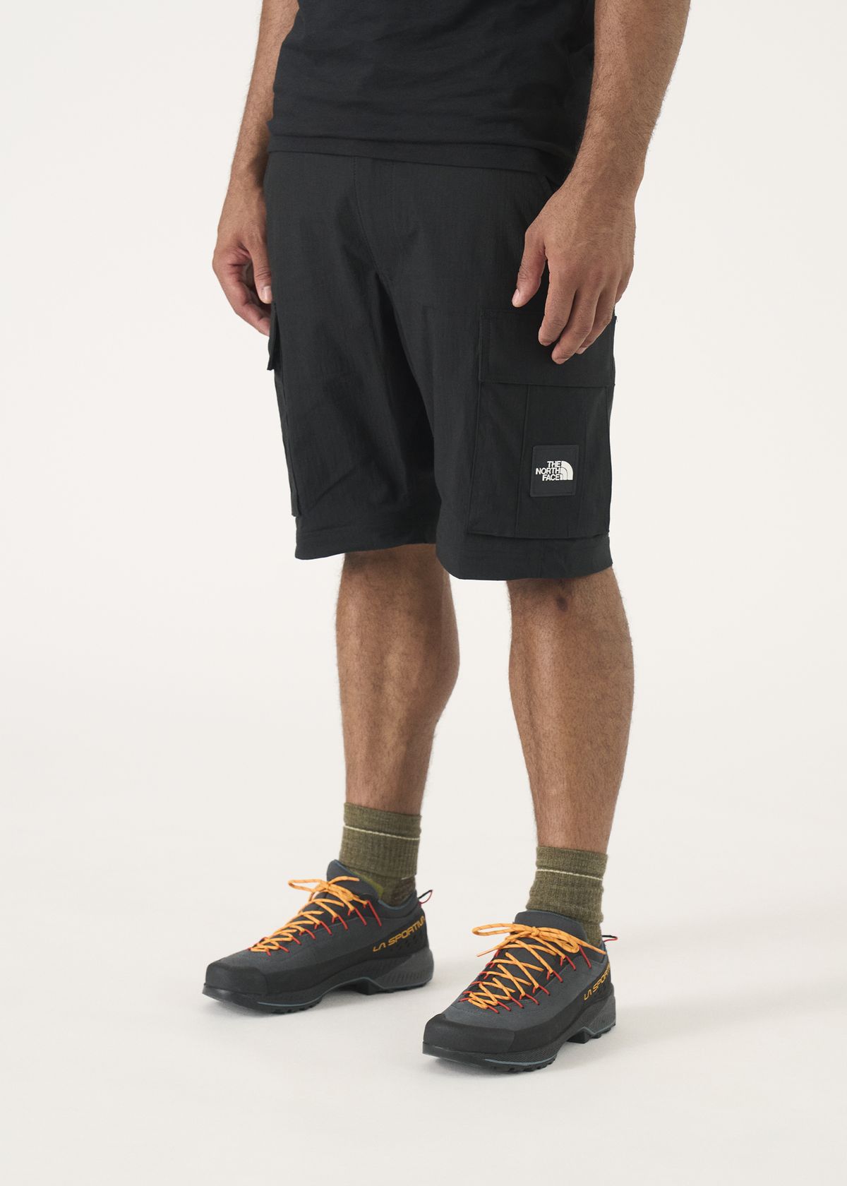  Zip-off trouser legs