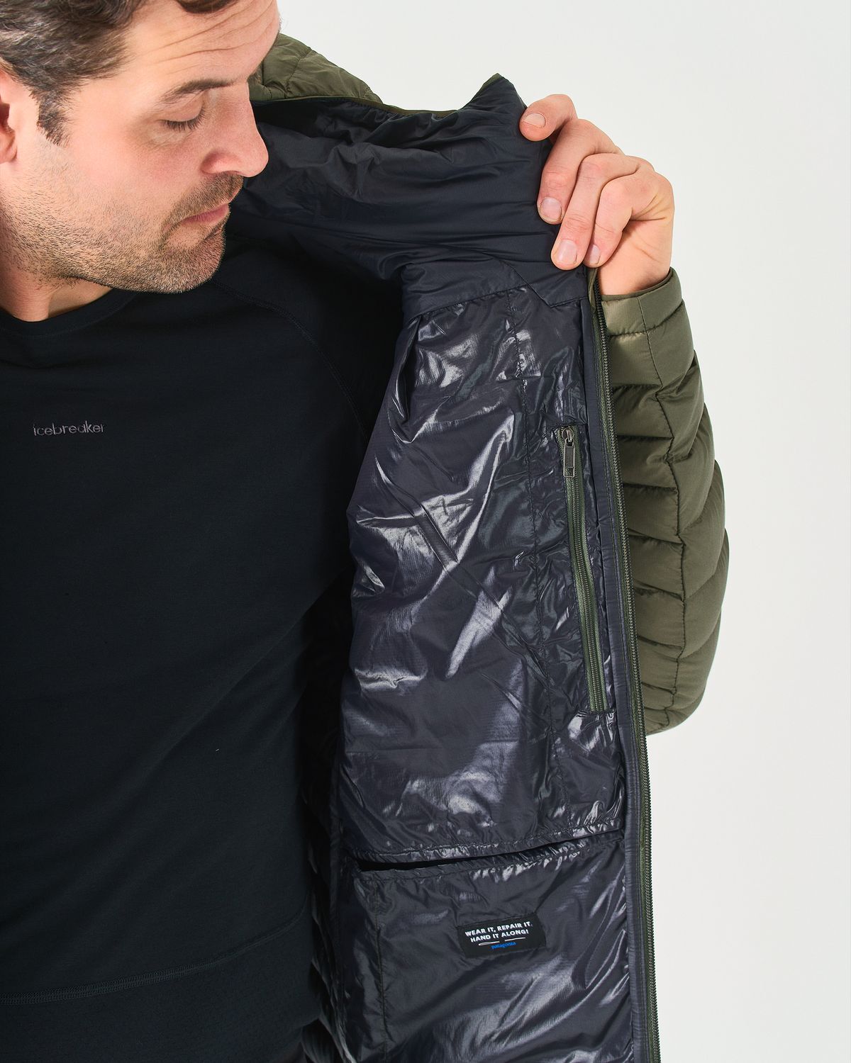  Internal zipped chest pocket