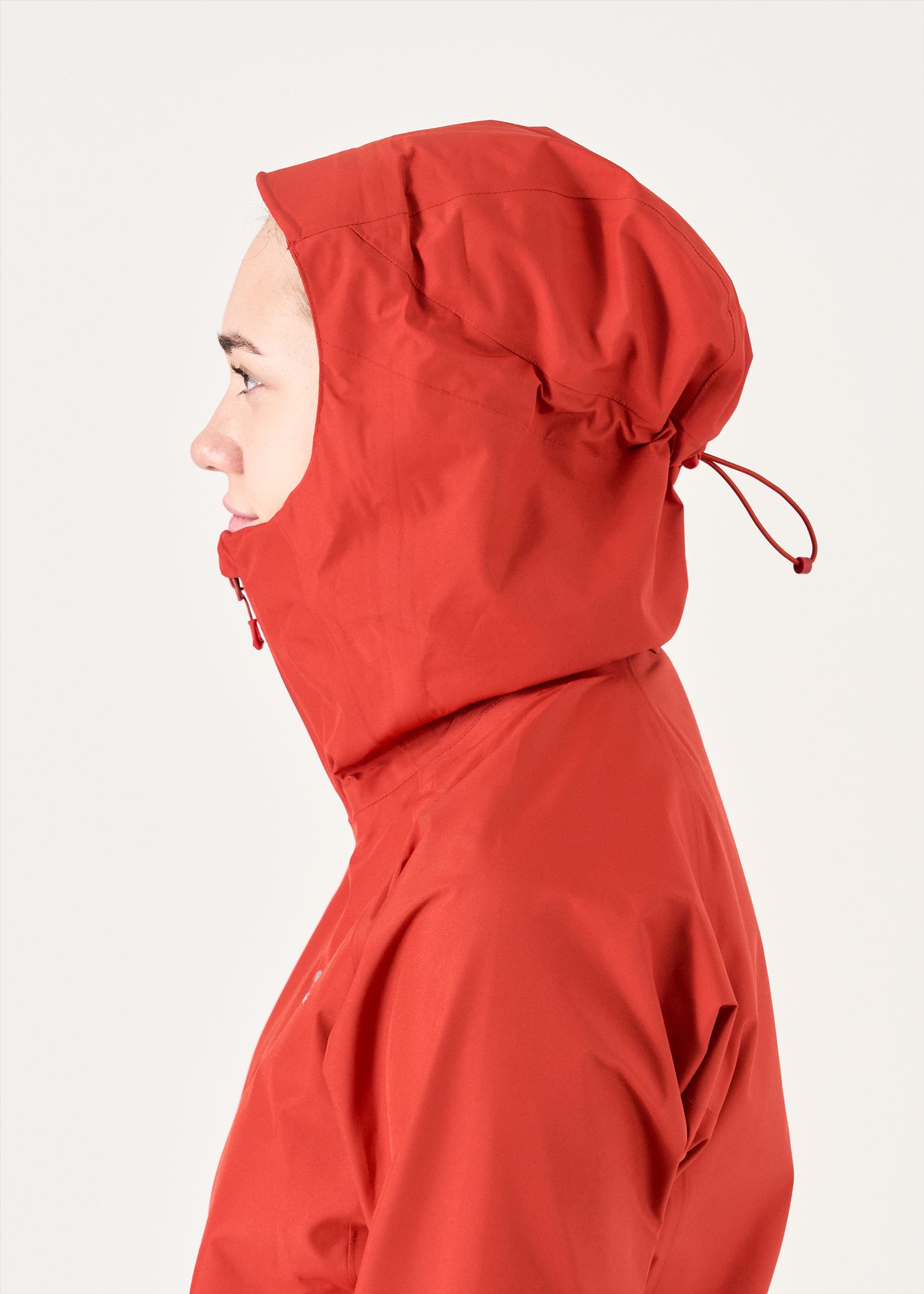  Adjustable hood 