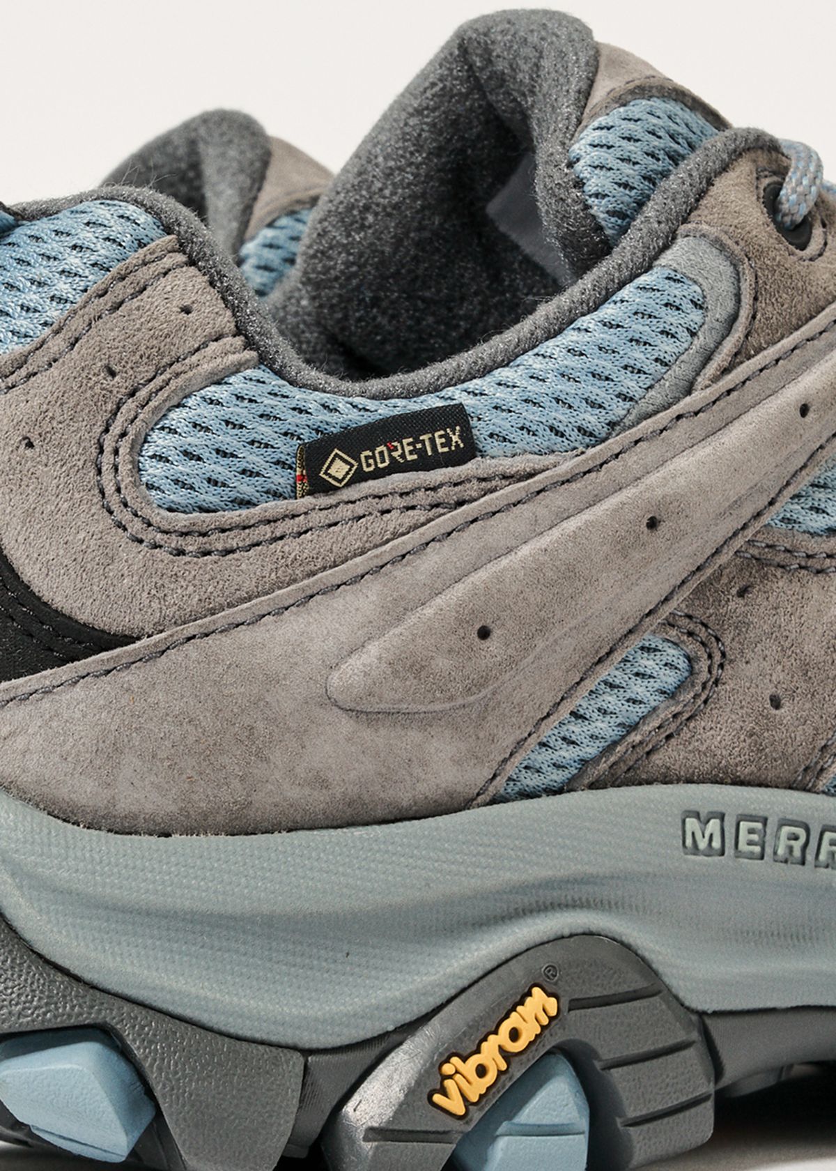 GORE-TEX waterproof protection	