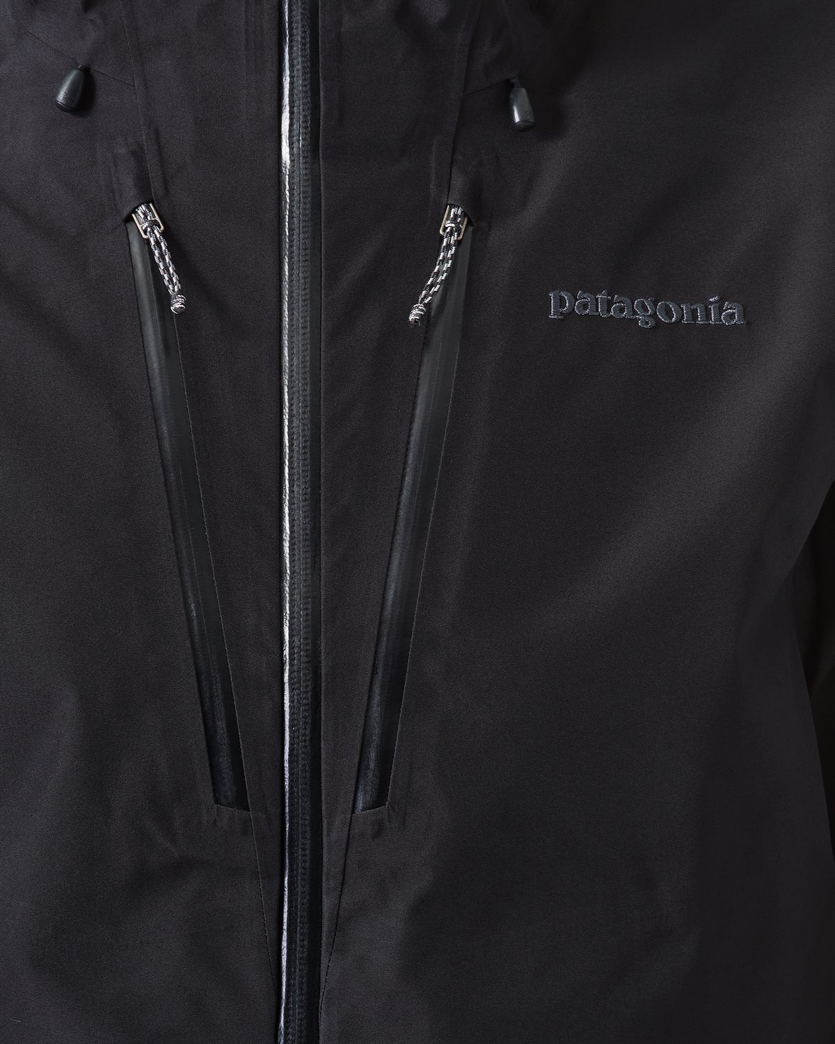 Zipped chest pockets