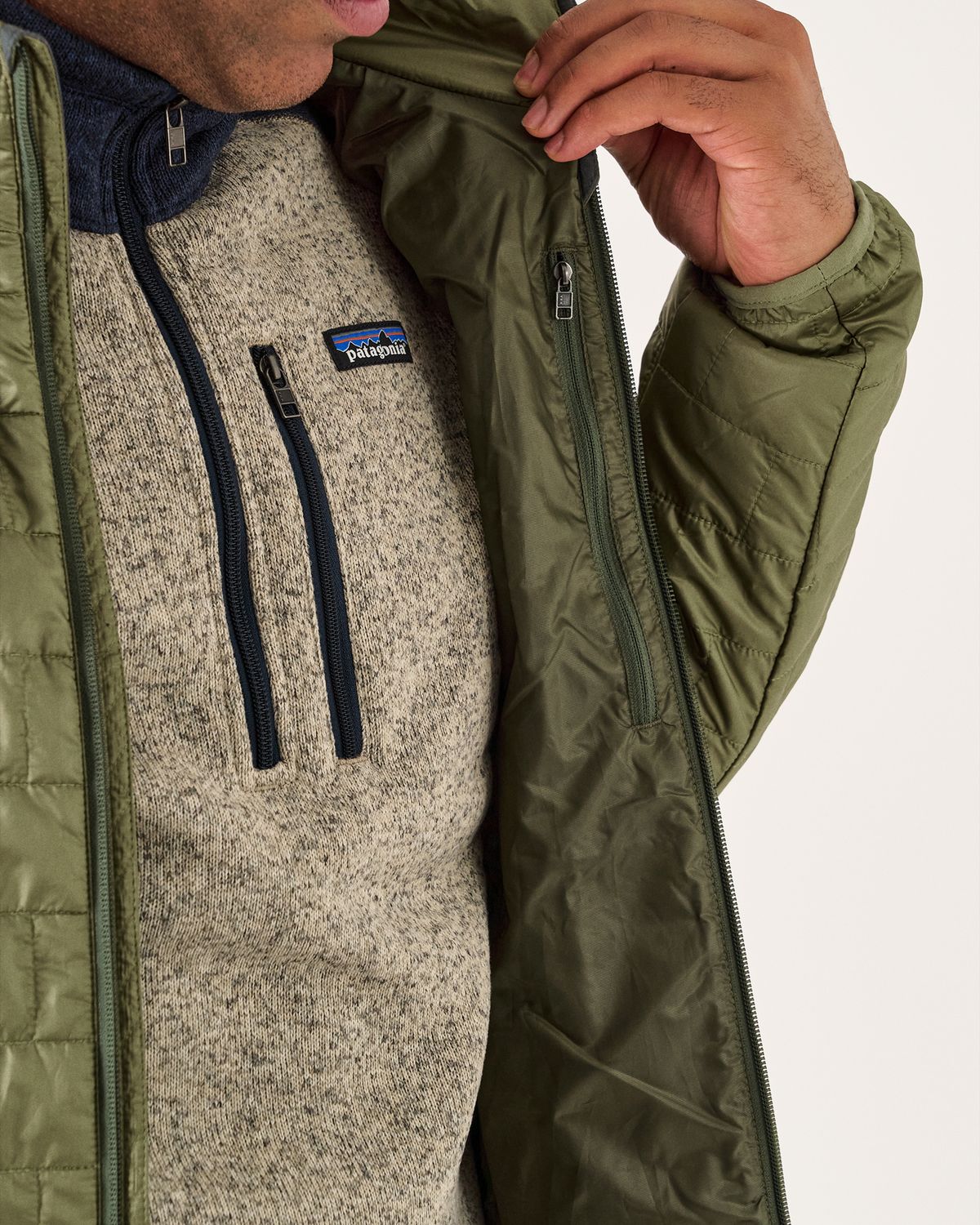  Internal chest pocket 