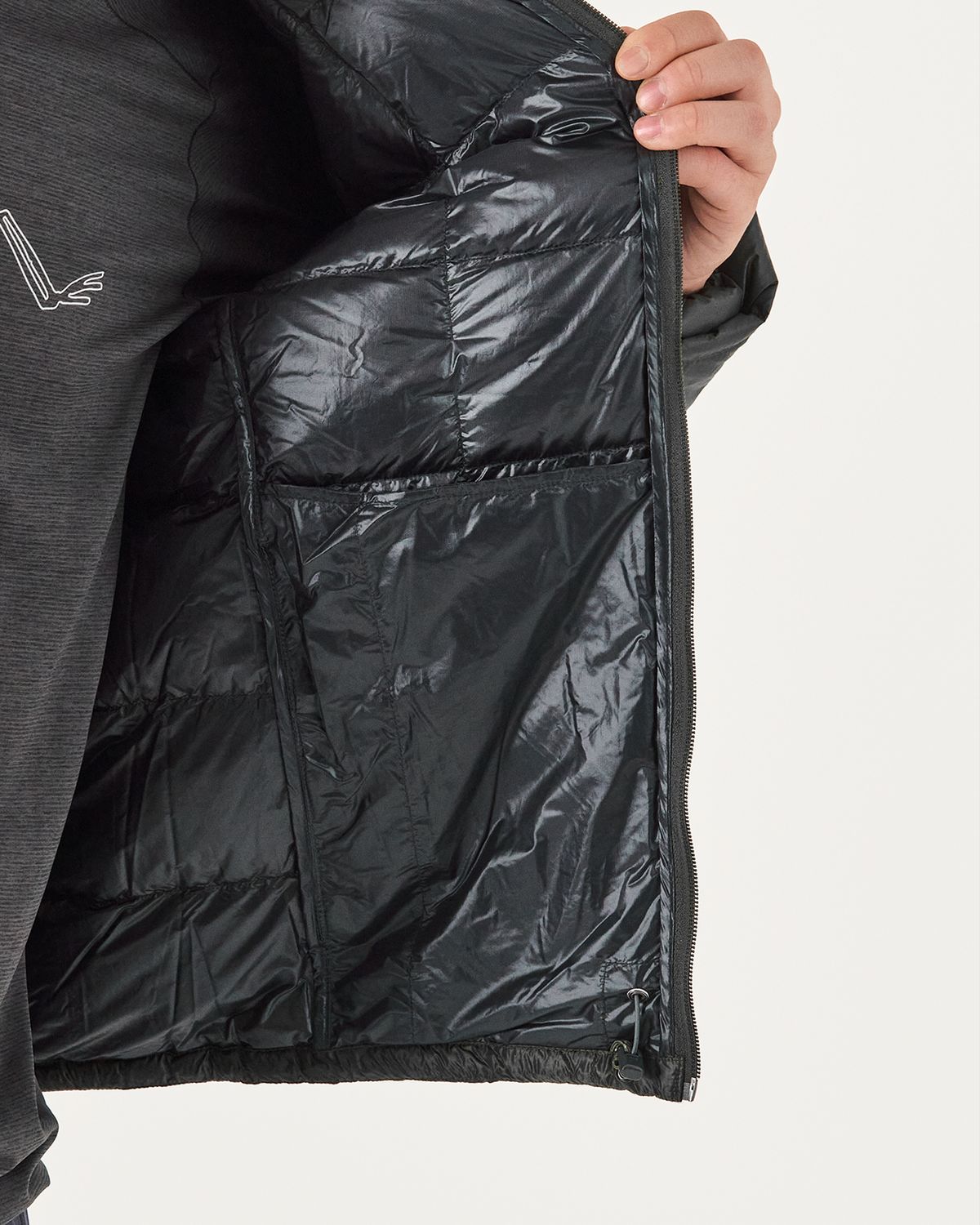 Internal drop pockets