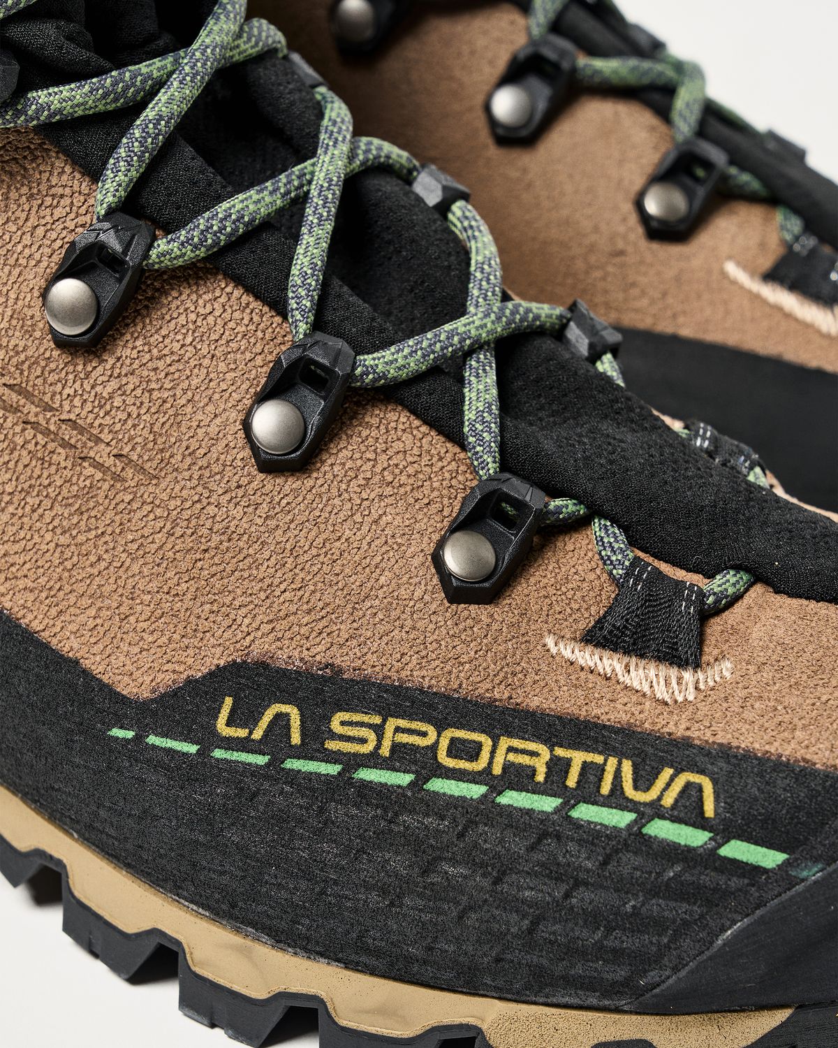 Hydro-Perwanger leather upper