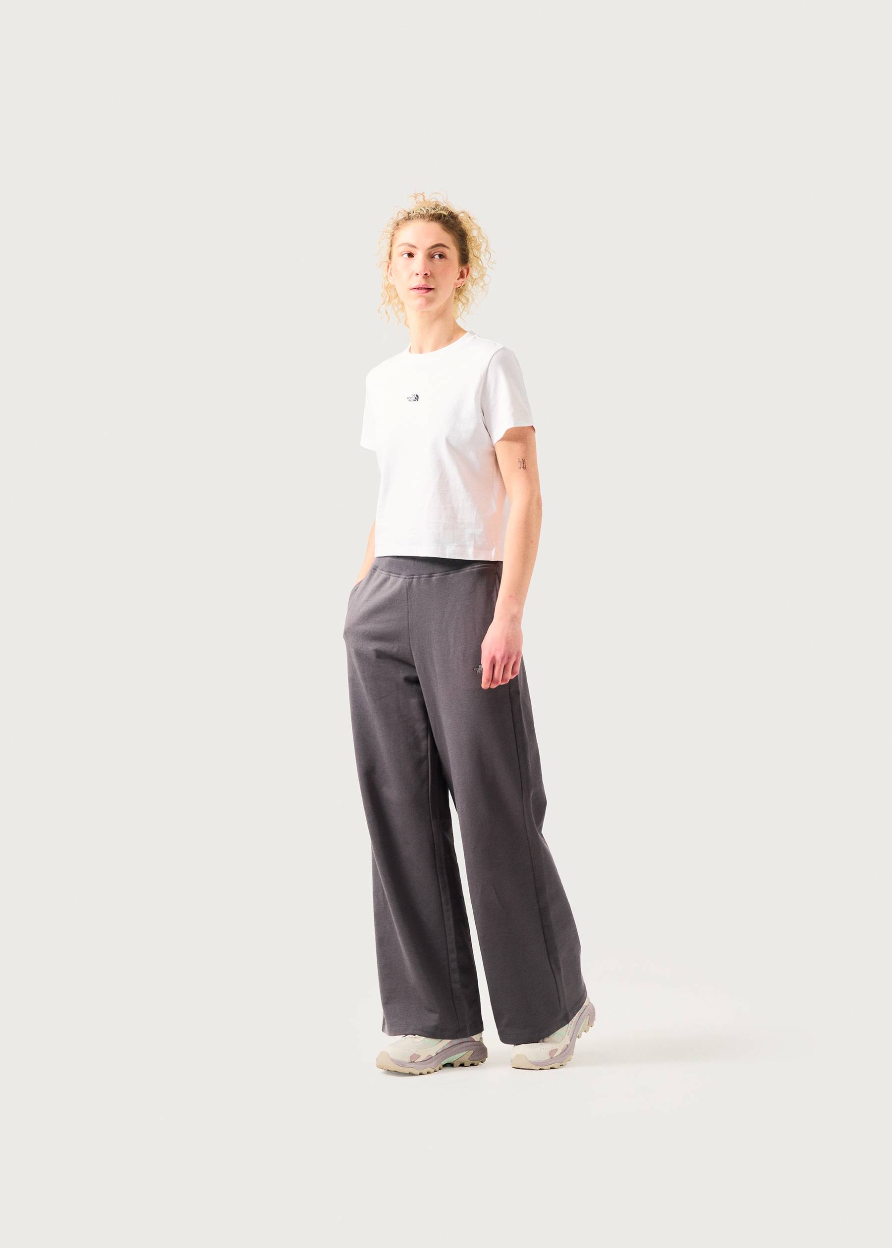 Image - 2 - Essential Regular Cutie Tee