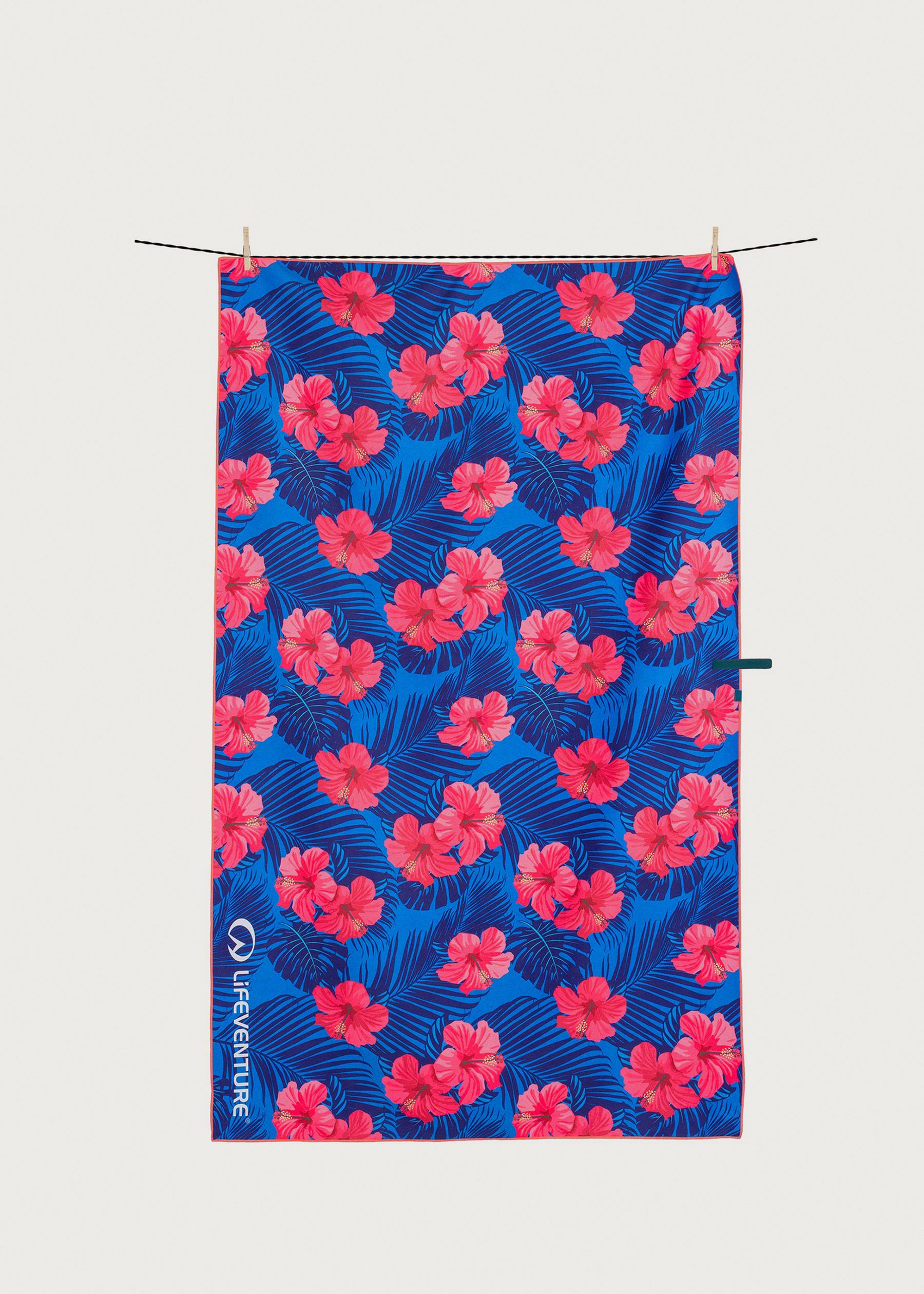 Image - 2 - Recycled SoftFibre Trek Towel - Oahu Print
