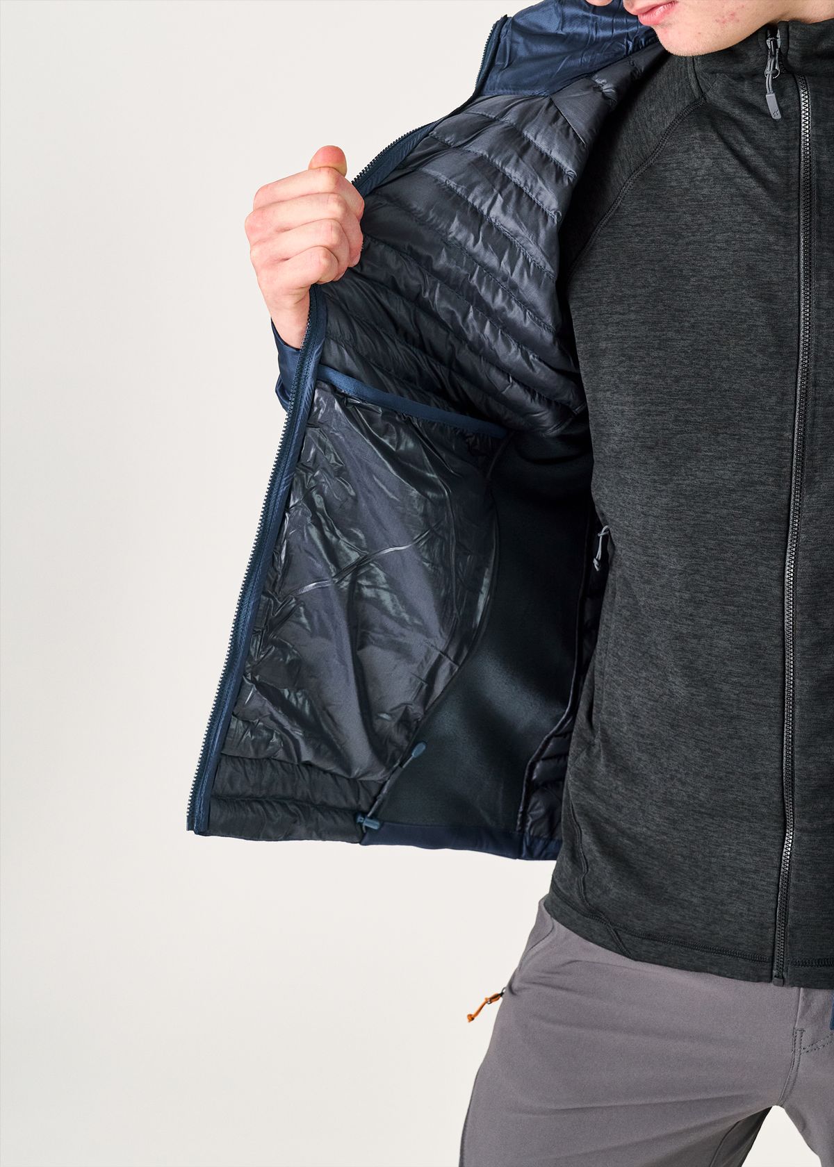 Internal drop pockets