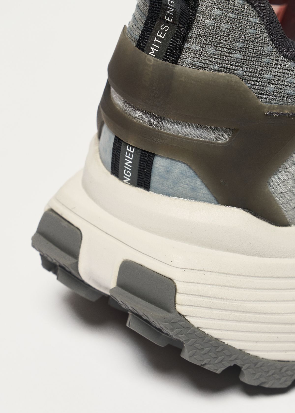 Swallowtail heel