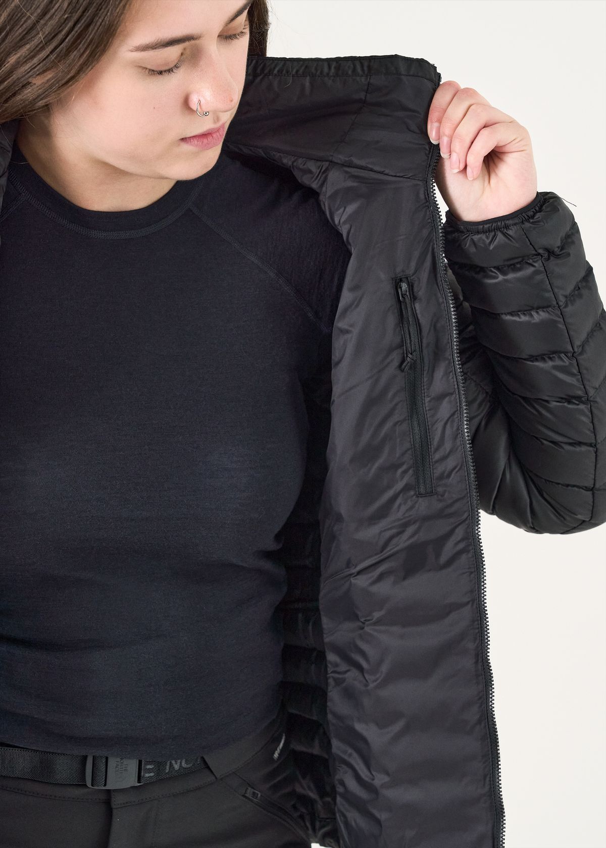 Internal chest pocket 