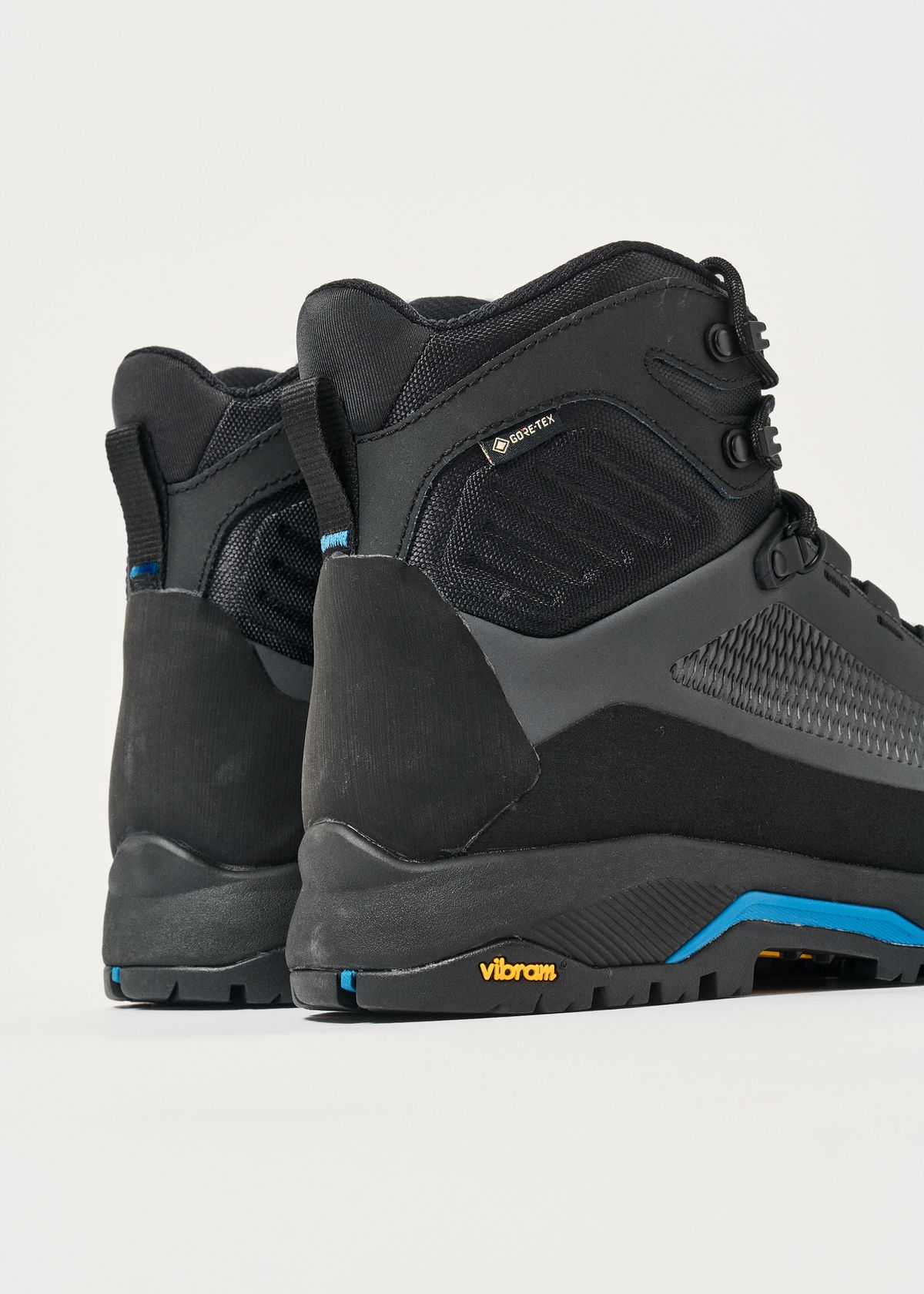 GORE-TEX waterproof protection