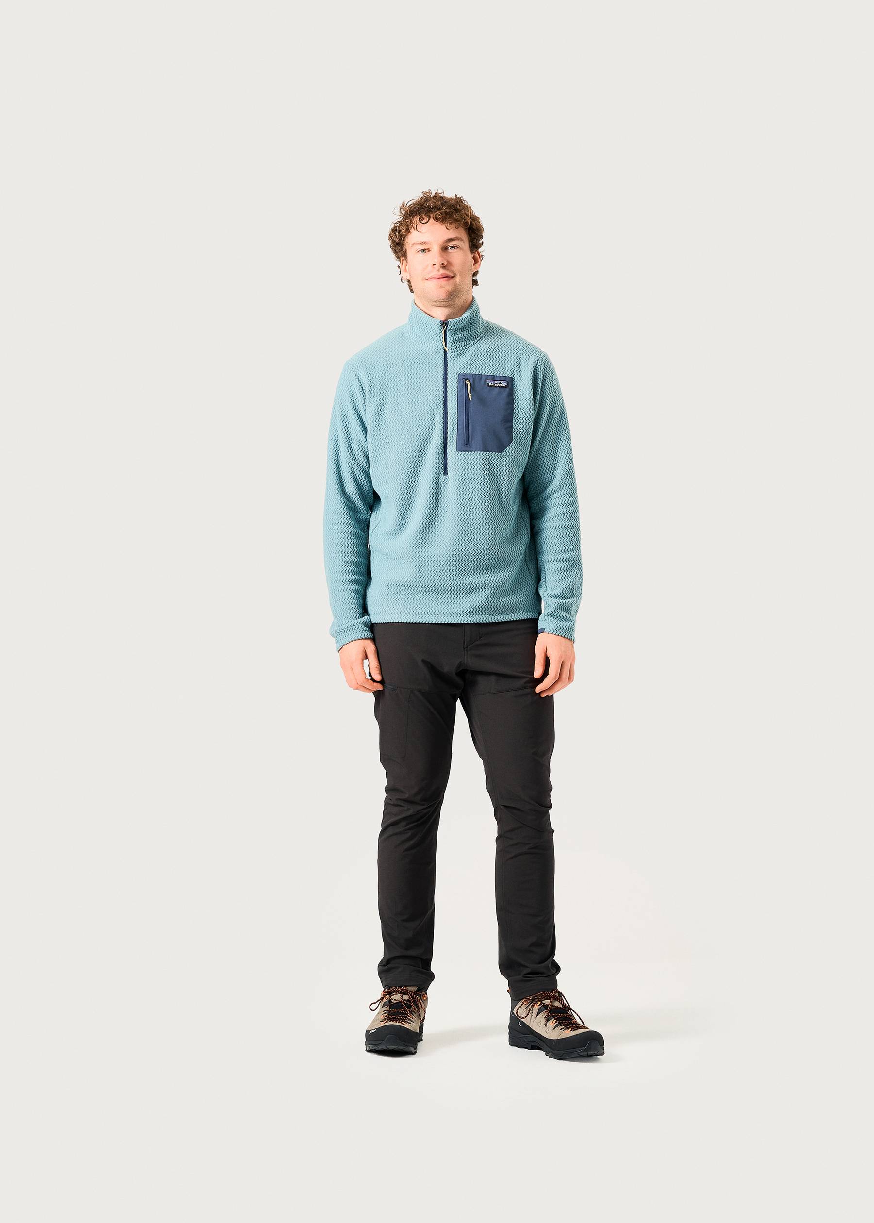 Image - 2 - R1 Air Zip Neck