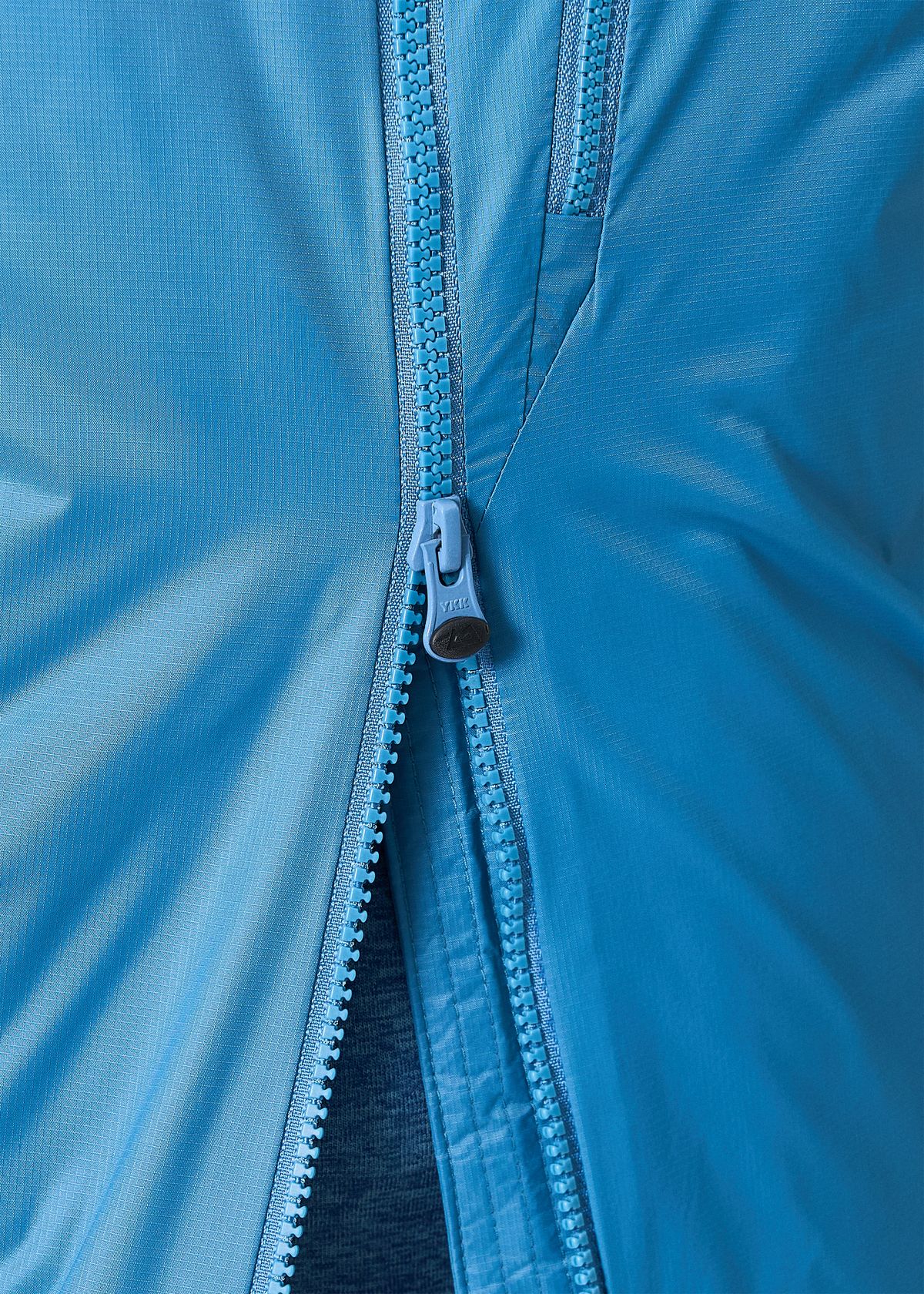 Two-way front zip  