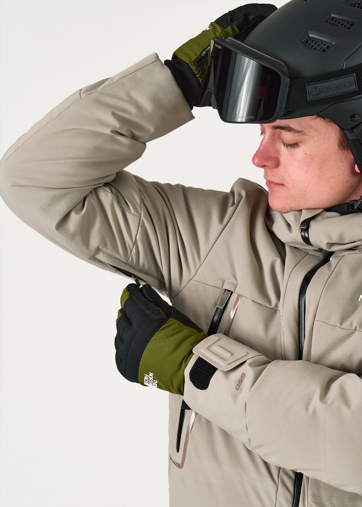 Underarm venting zips