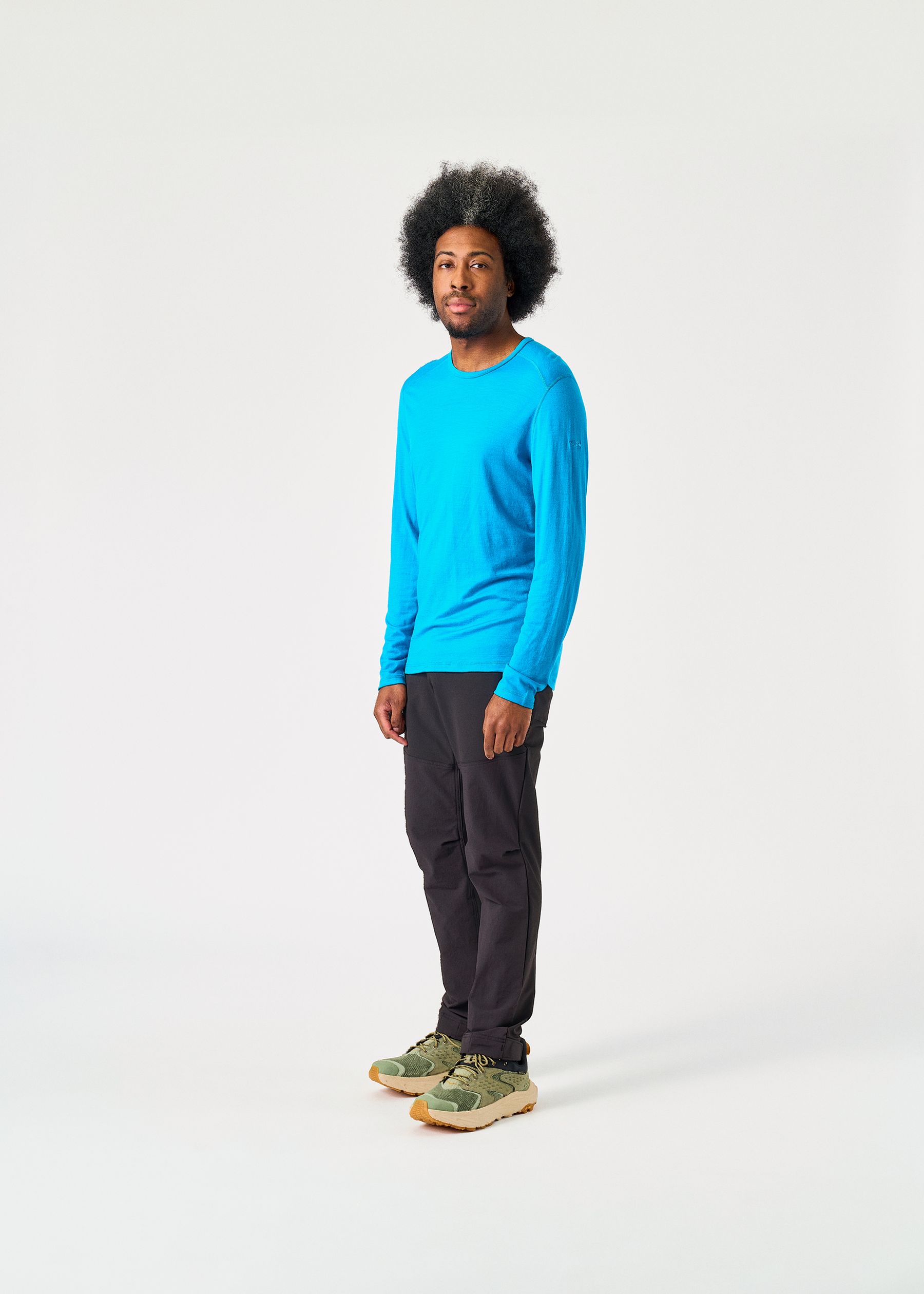 Image - 2 - Bodyfit 200 Oasis Long Sleeved Crew