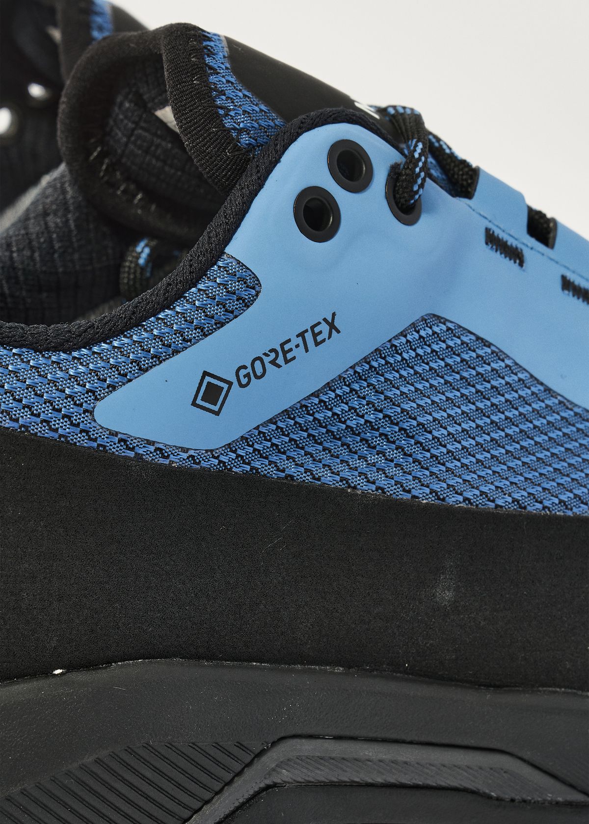 GORE-TEX waterproof protection