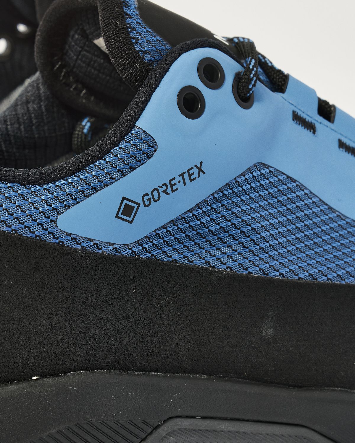 GORE-TEX waterproof protection