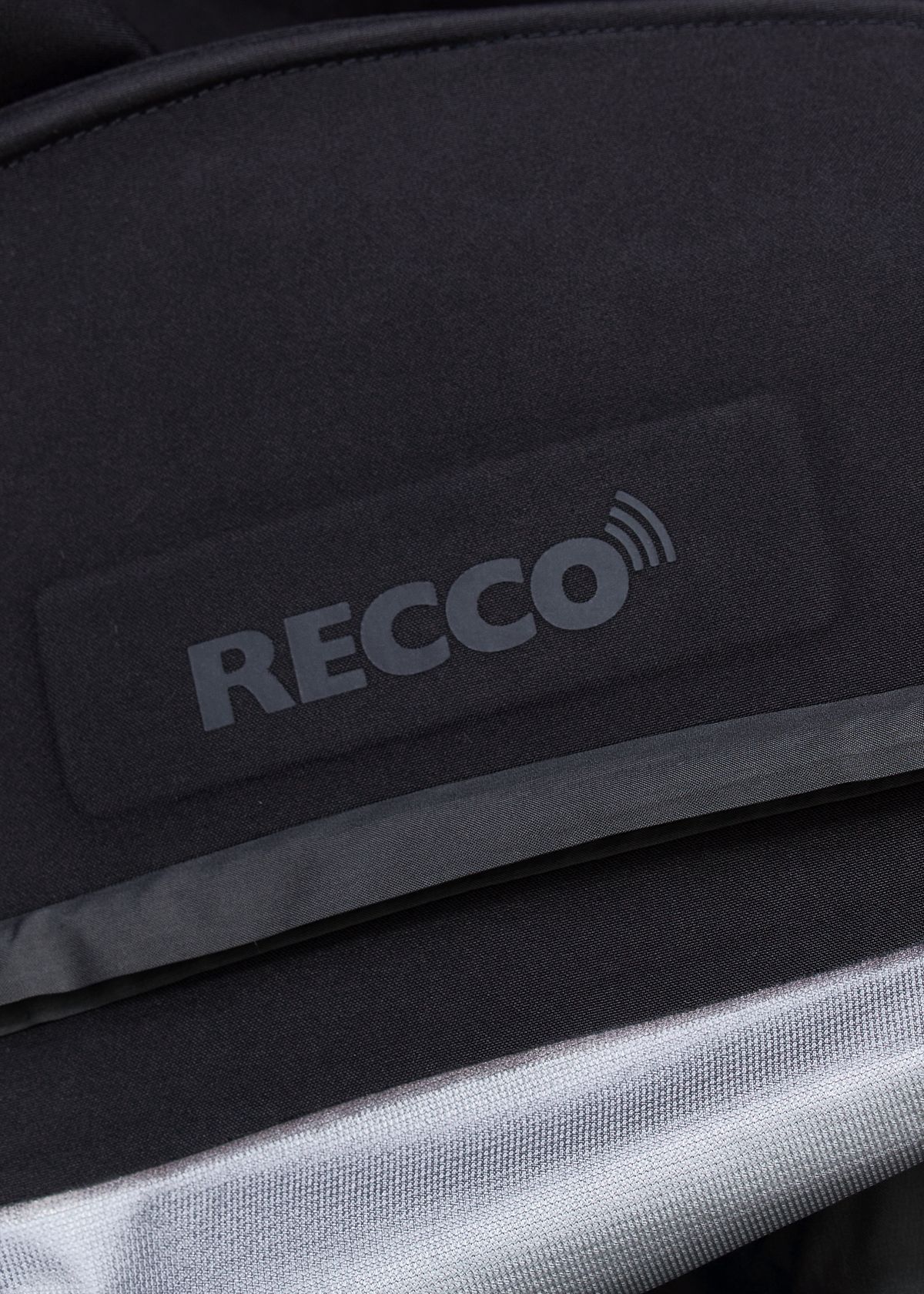 Embedded RECCO reflector