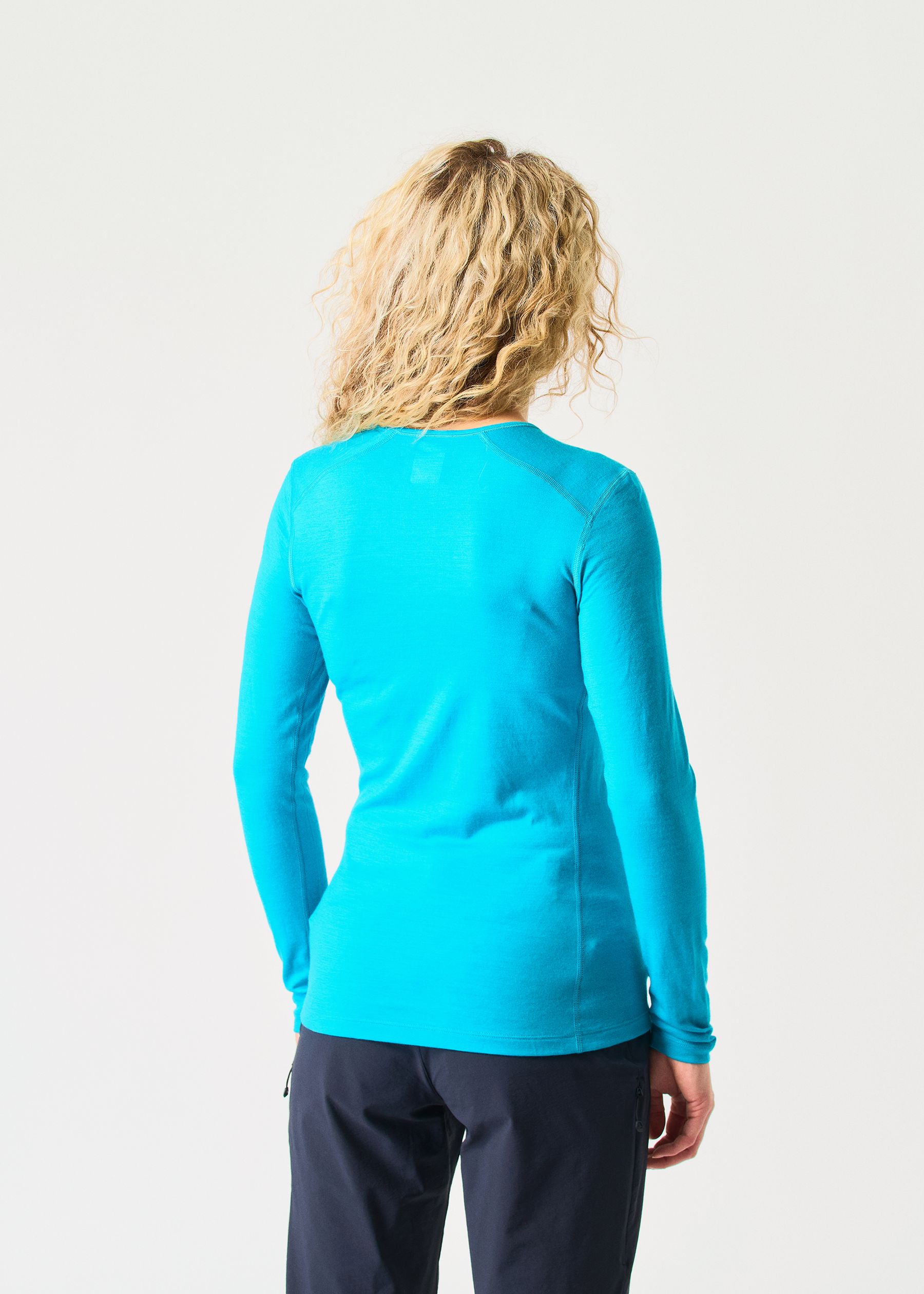 Image - 3 - Bodyfit 200 Oasis Long Sleeved Crew