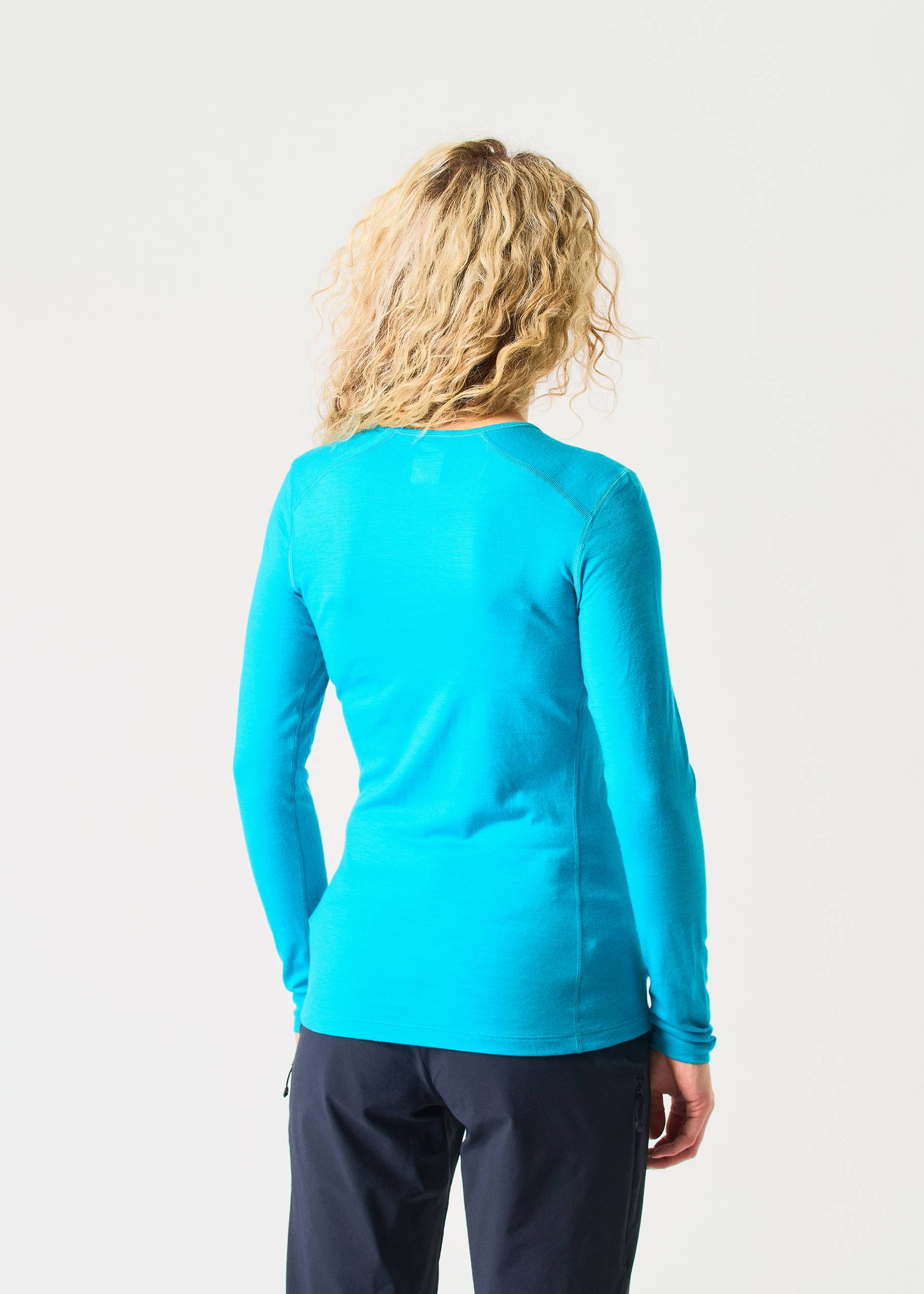 Image - 3 - Bodyfit 200 Oasis Long Sleeved Crew