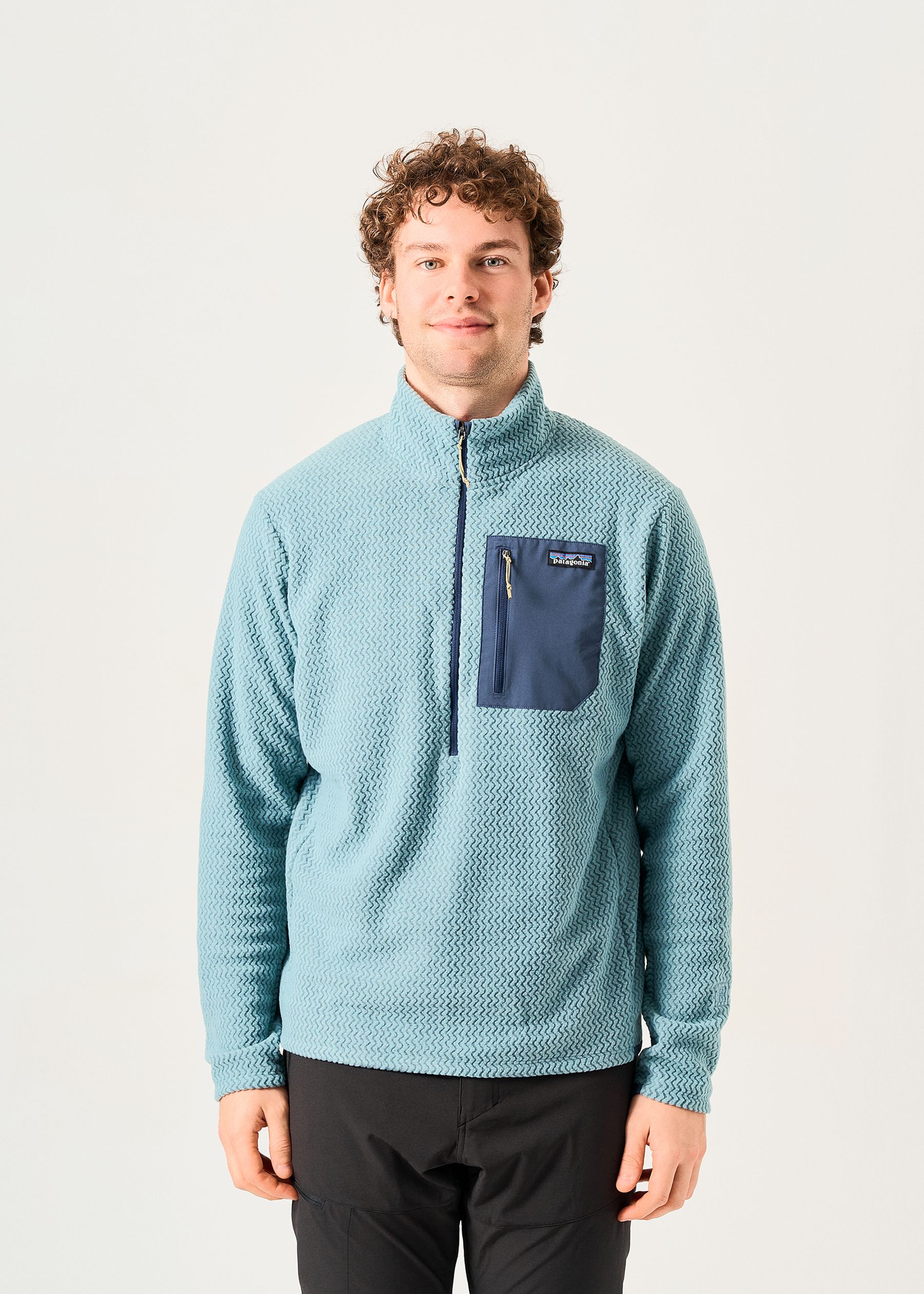 Image - 1 - R1 Air Zip Neck