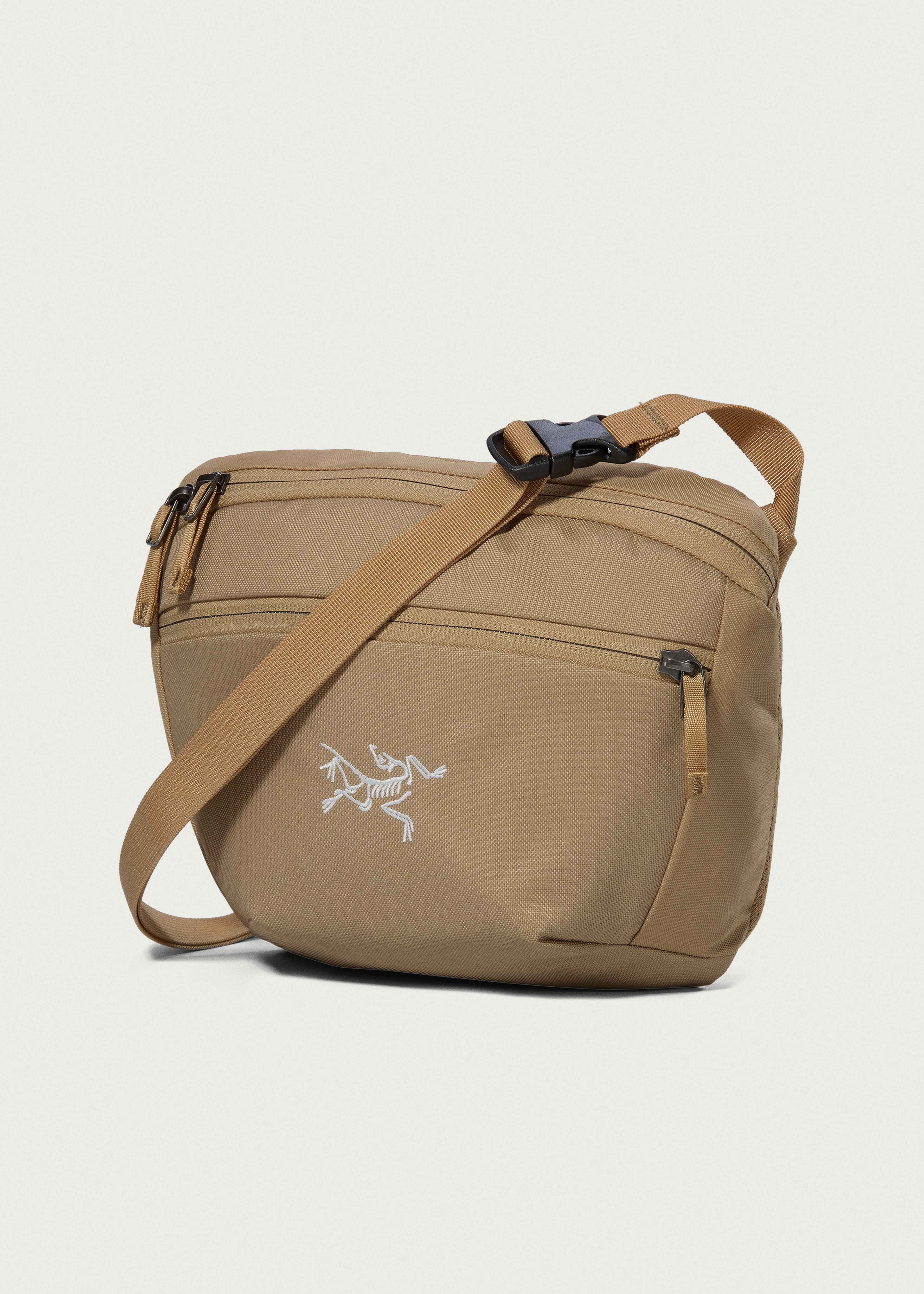 ARC’TERYX / MANTIS 2 Waist Pack Arc'teryx Lightweight Mantis 2 Waist Pack Black – Black II – Arc