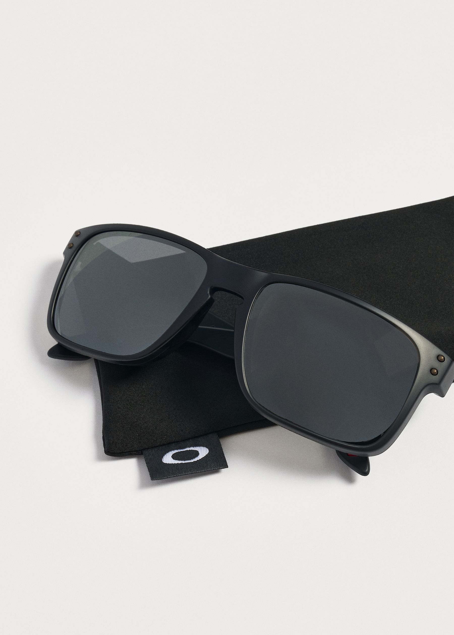 Image - 2 - Holbook Matte Black / Prizm Black Polarized Sunglasses