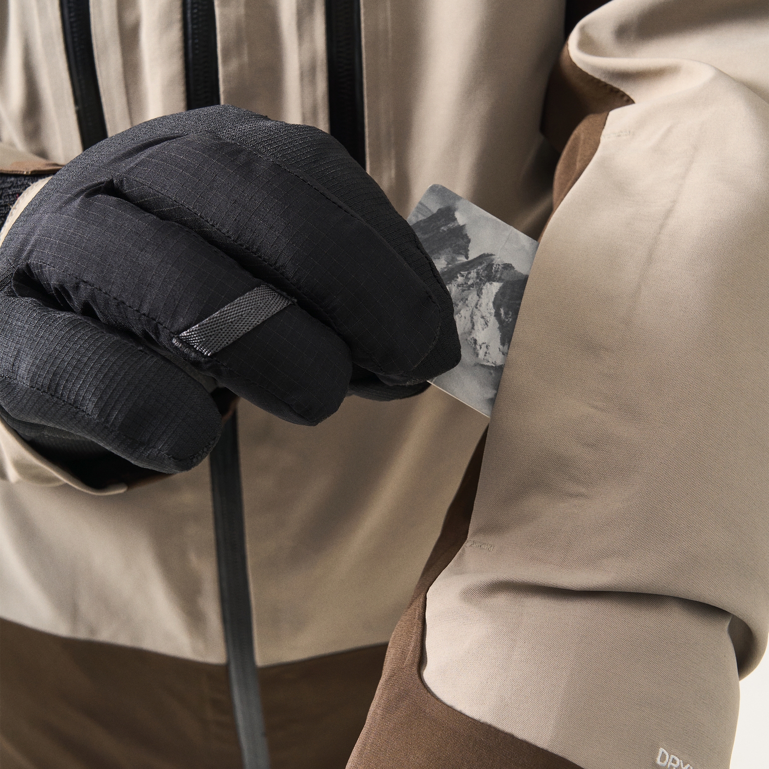 Image of Gloves and neck warmer