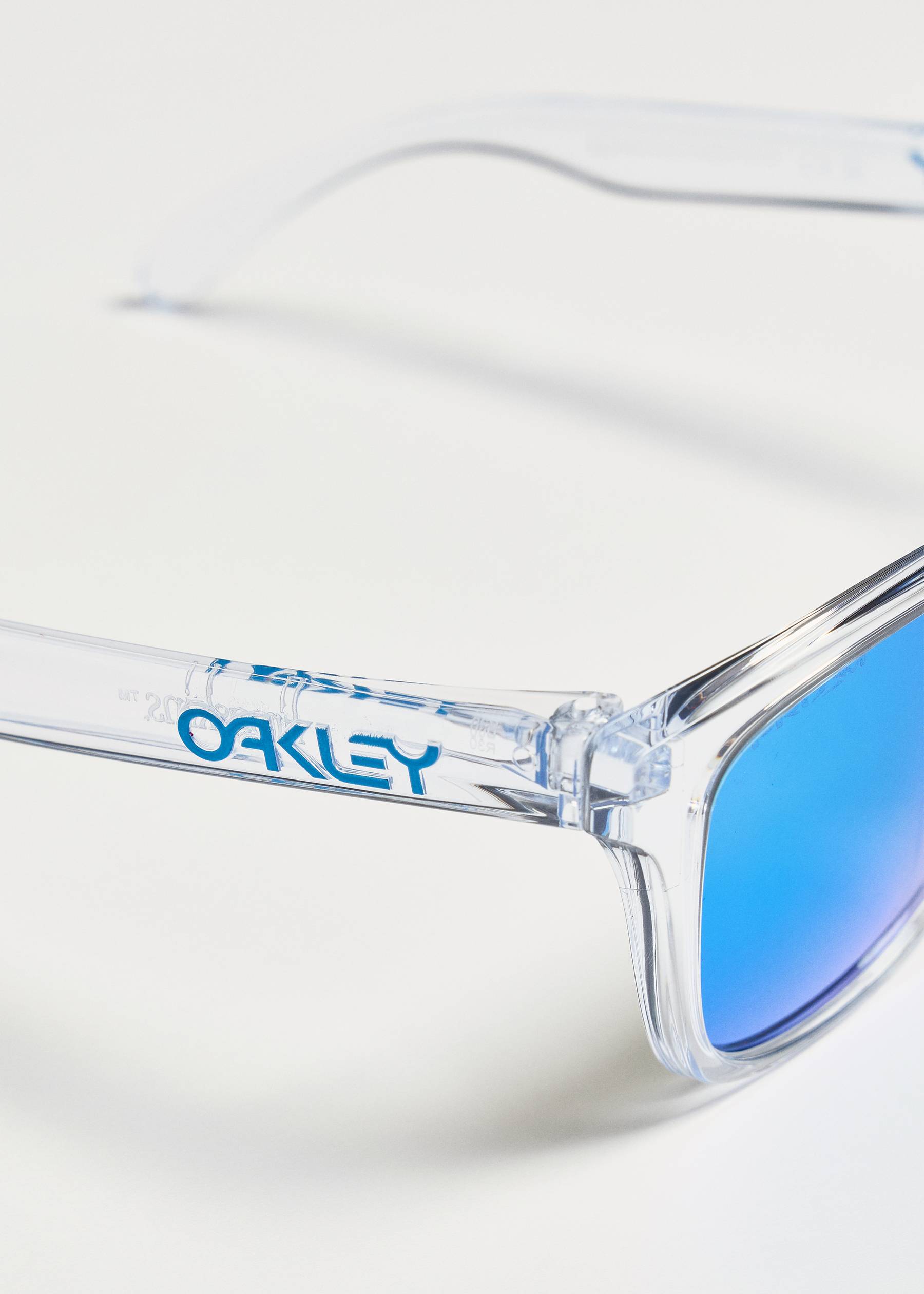 Oakley Frogskins Crystal Clear / Prizm Sapphire Sunglasses