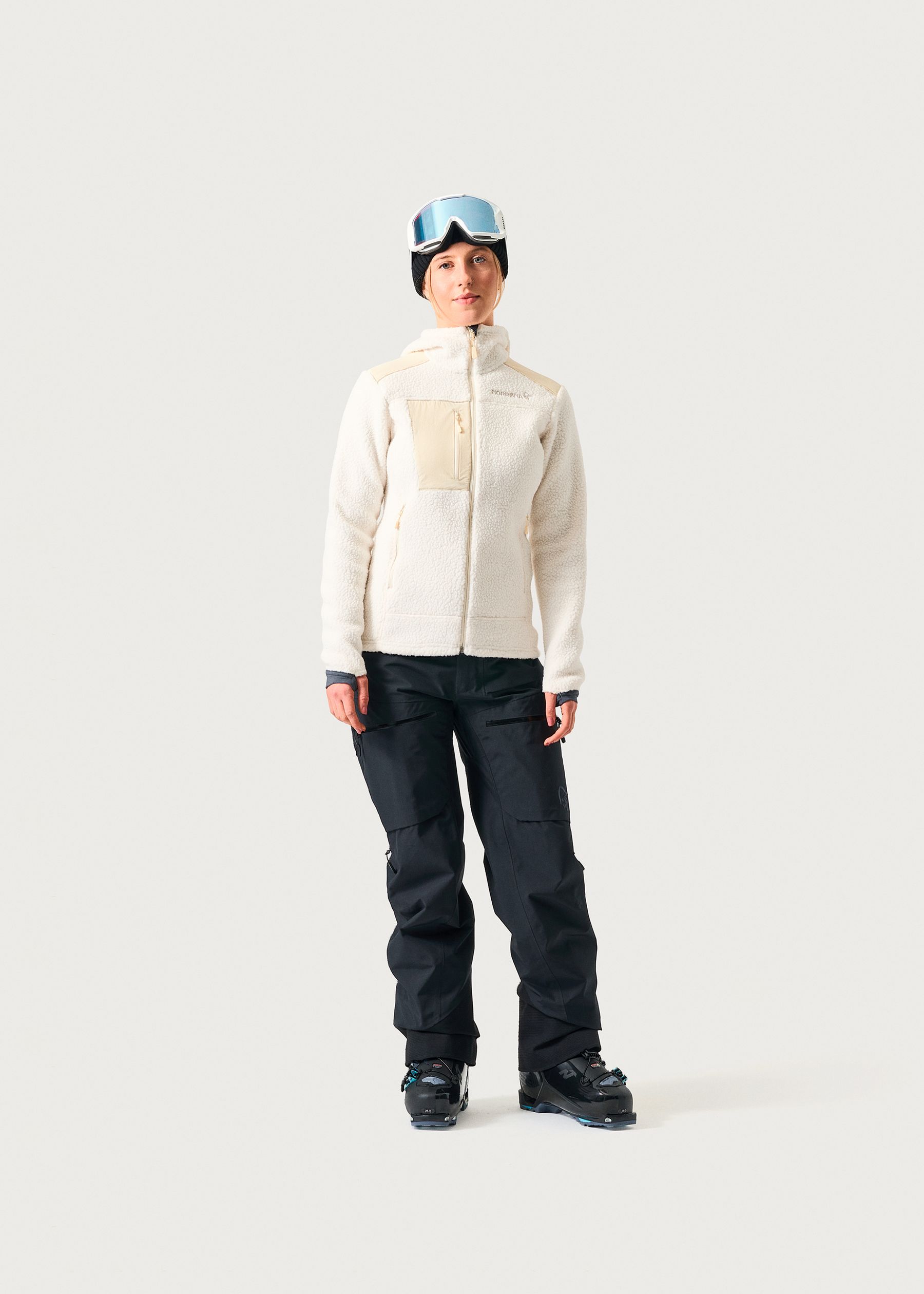 Image - 2 - Trolveggen Warm3 Zip Hood