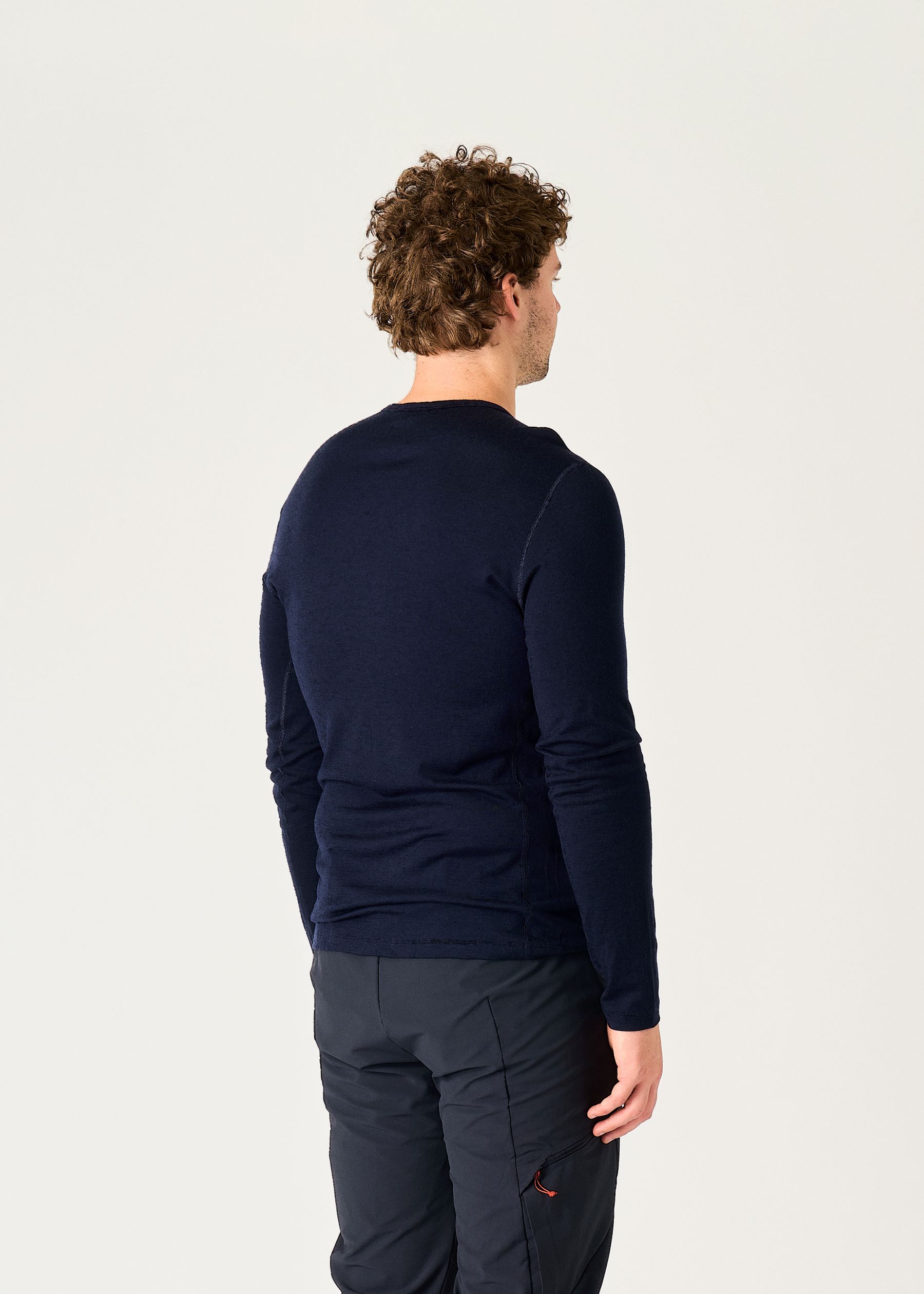 Image - 3 - Bodyfit 200 Oasis Long Sleeved Crew
