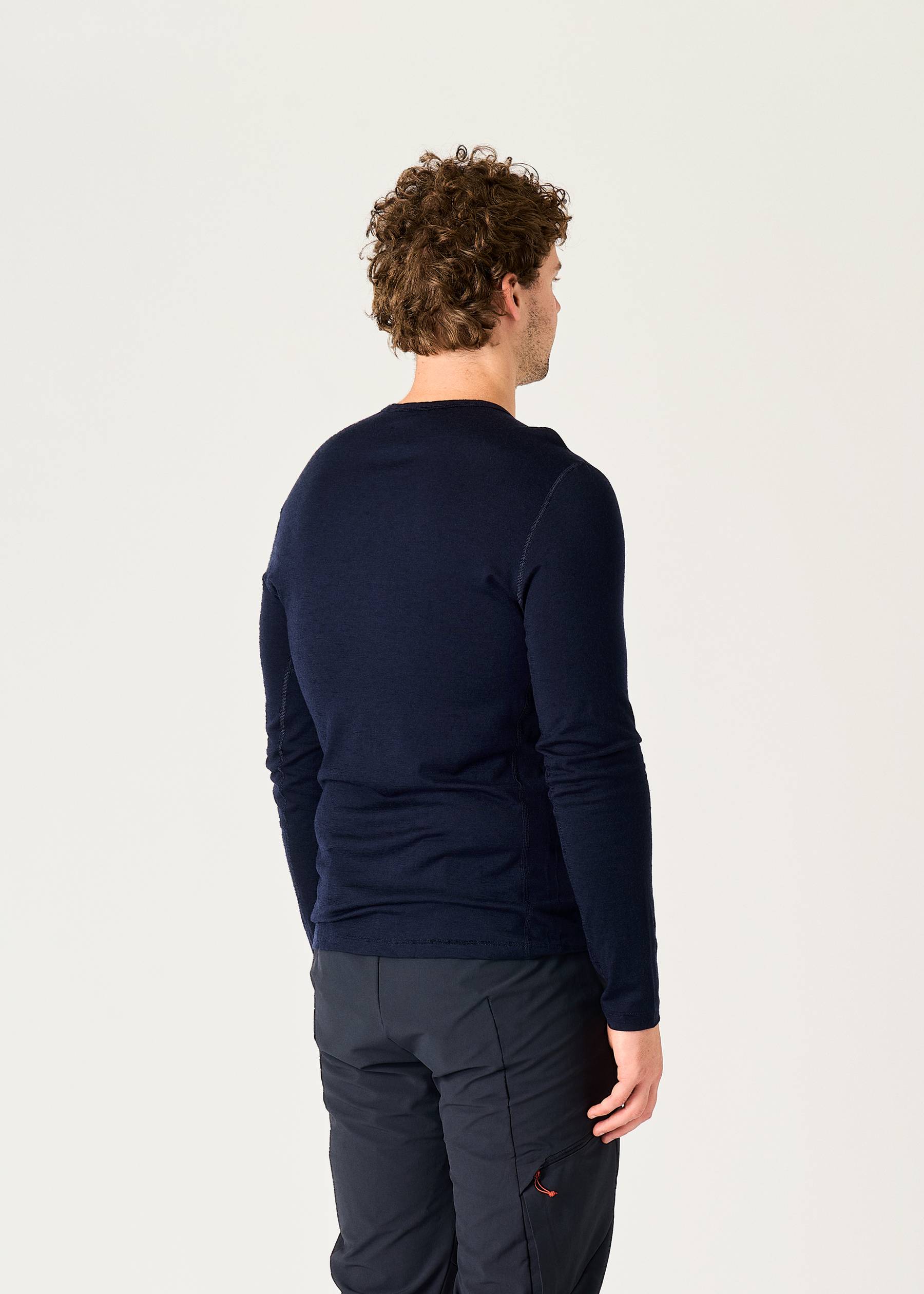 Image - 3 - Bodyfit 200 Oasis Long Sleeved Crew