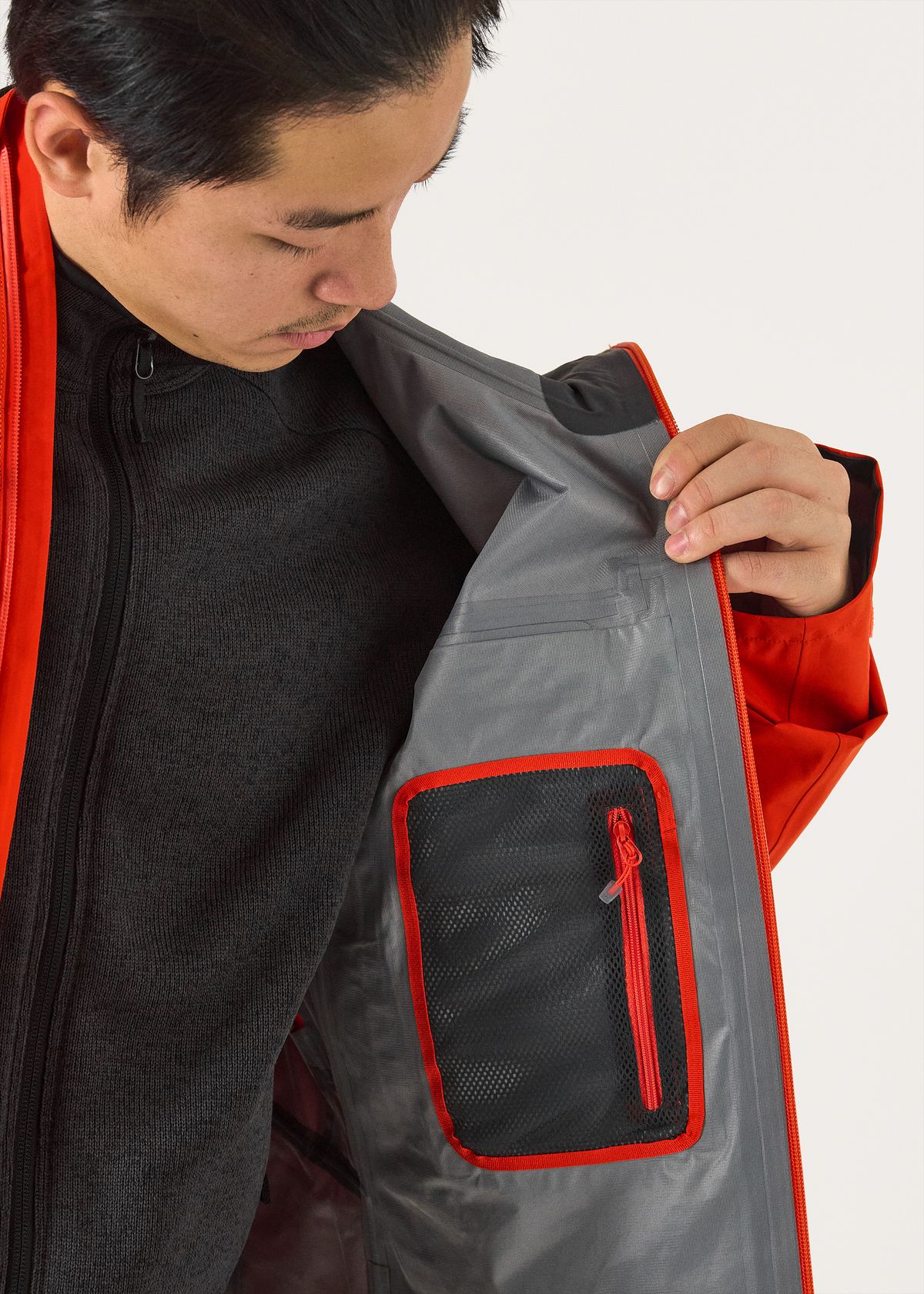 Internal zipped pocket   