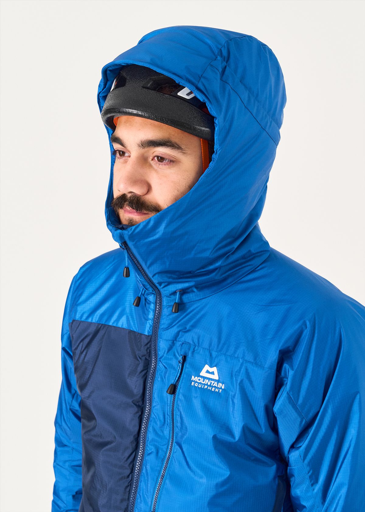  Adjustable Mountain HC (helmet compatible) hood 