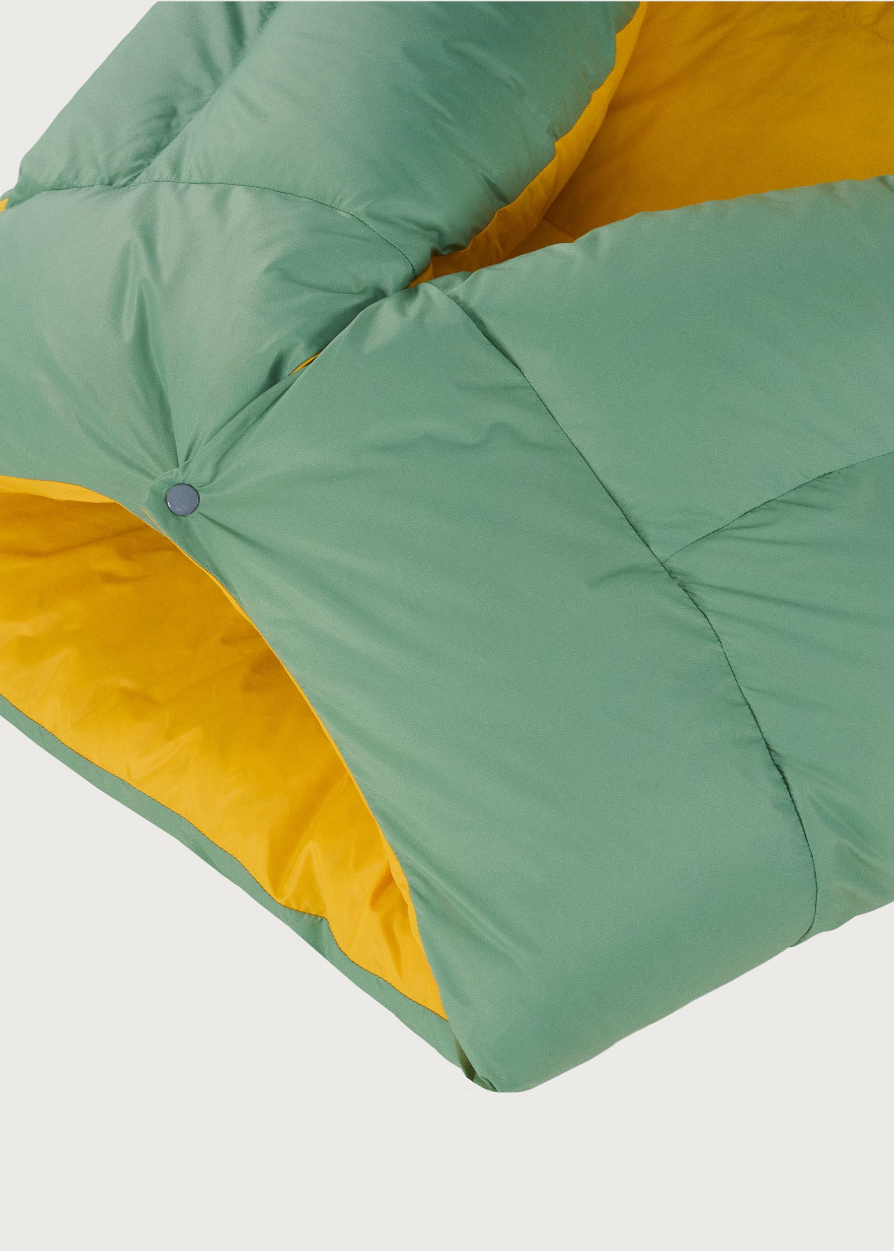 Image - 3 - Corus 20F-6C Quilt Regular