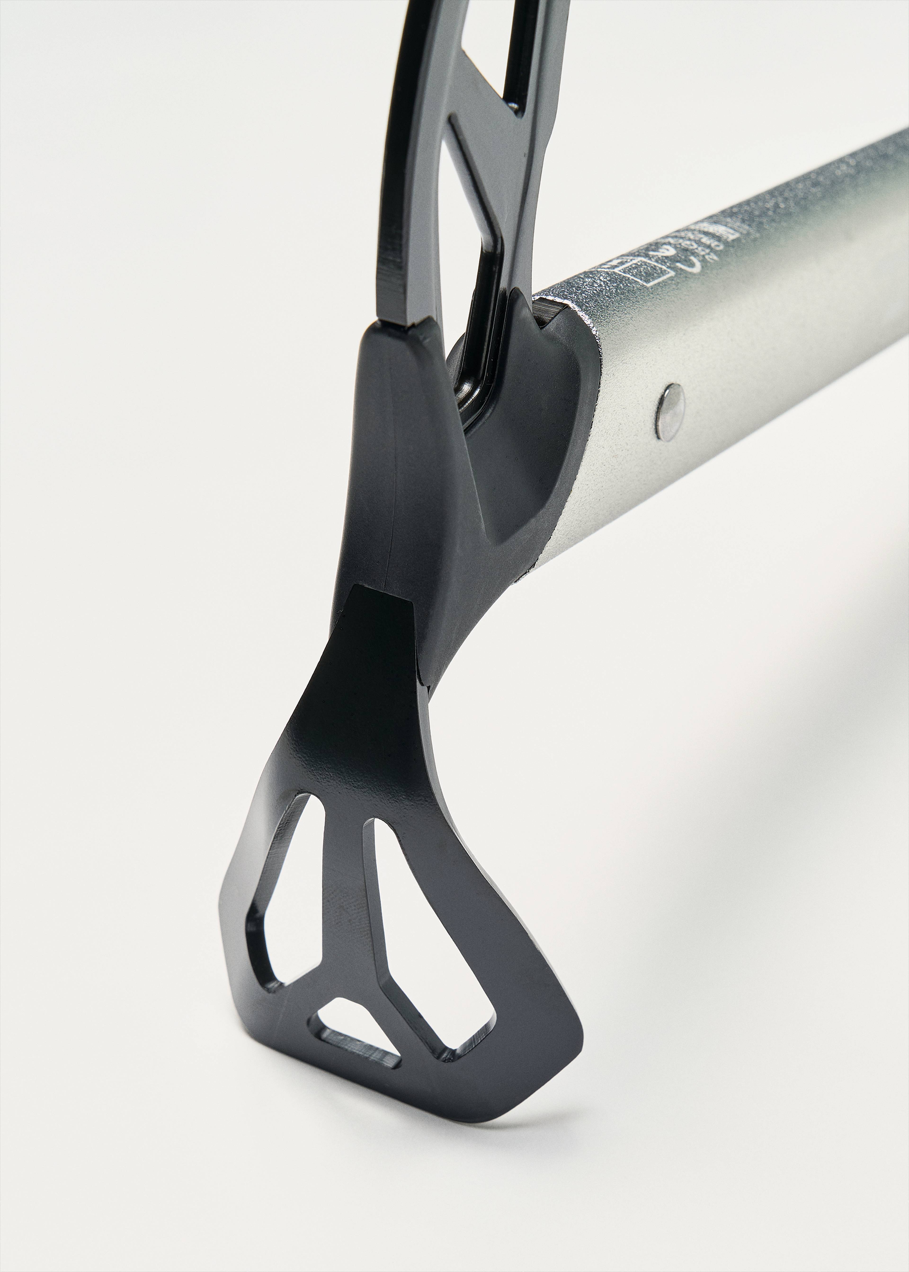 Petzl Glacier Linkin Ice Axe