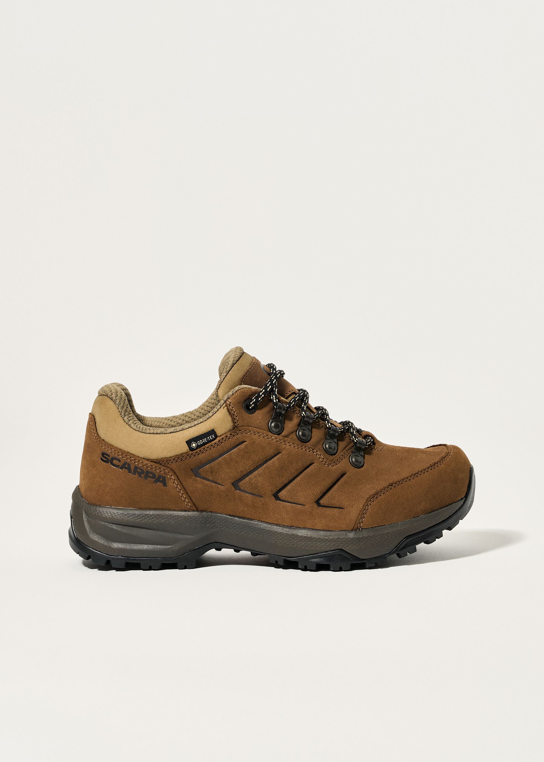 Image - 1 - Cyrus 2 GORE-TEX Walking Shoes
