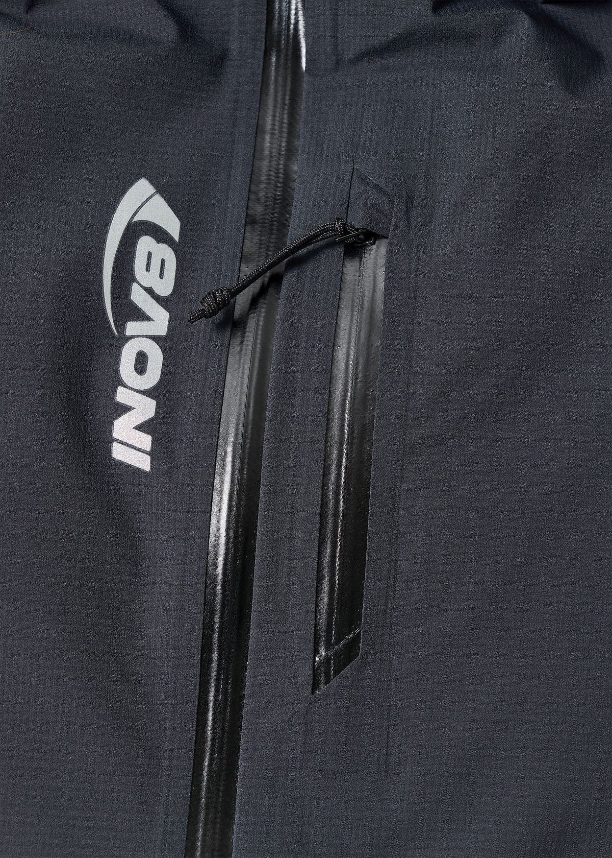 Zipped chest pocket 