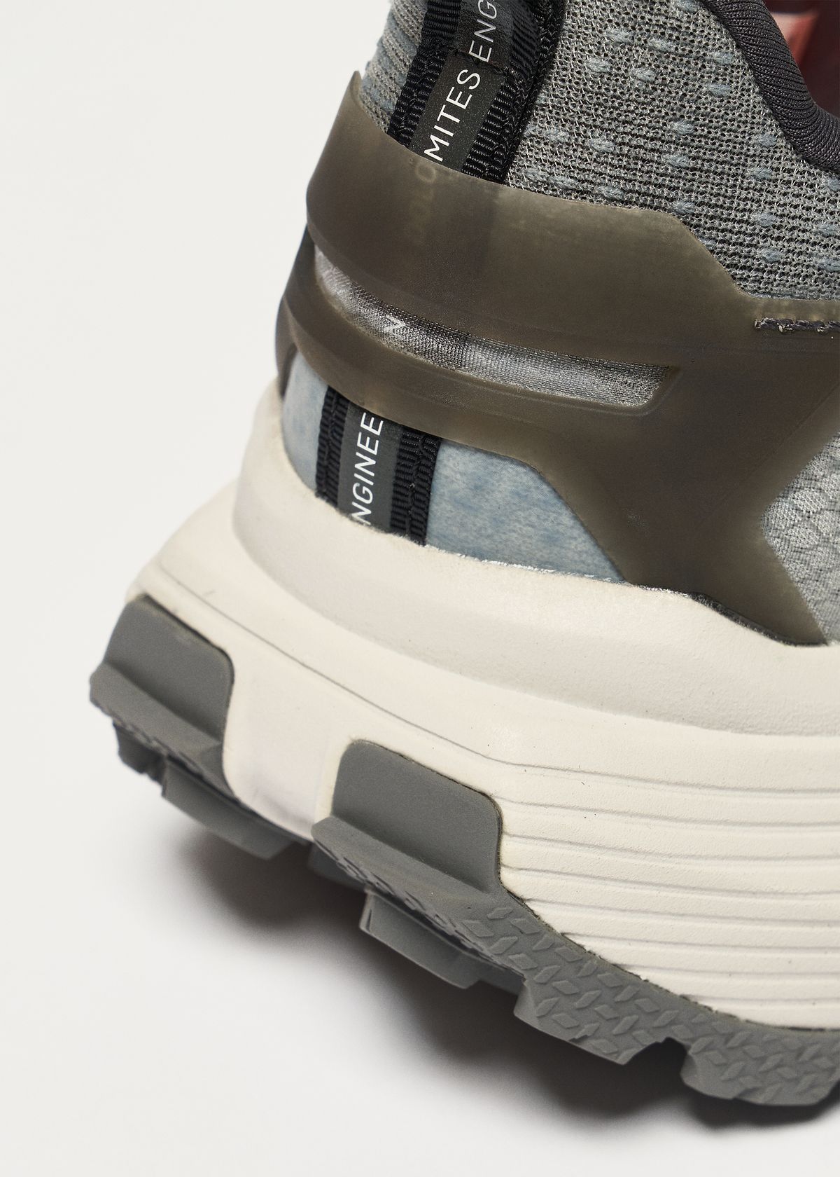 Swallowtail heel