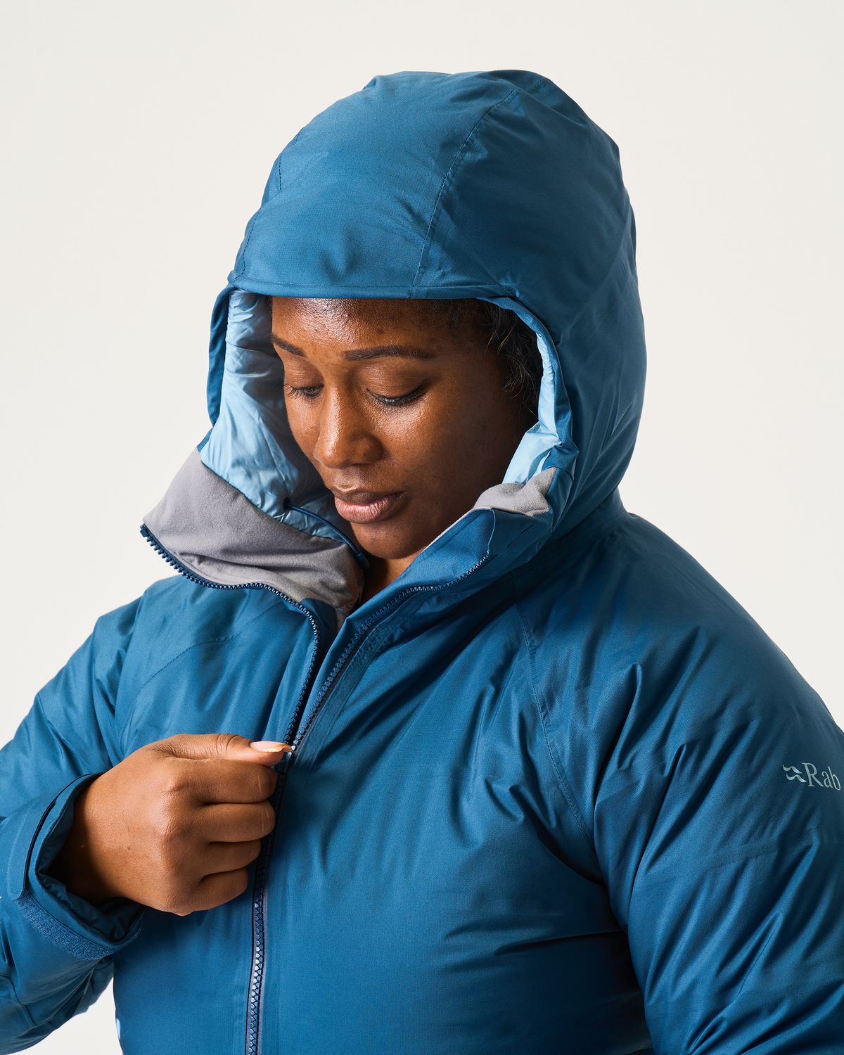 Internal zipped pocket