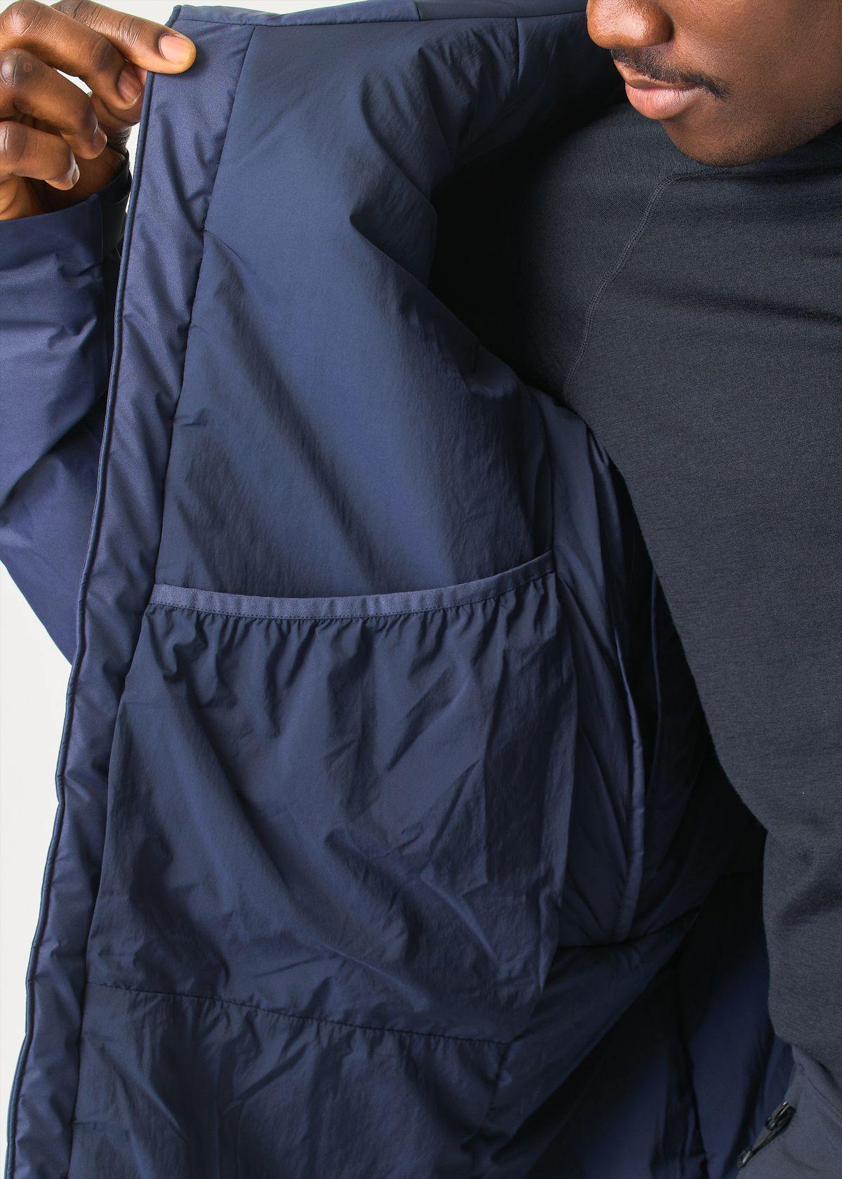 Internal drop pocket