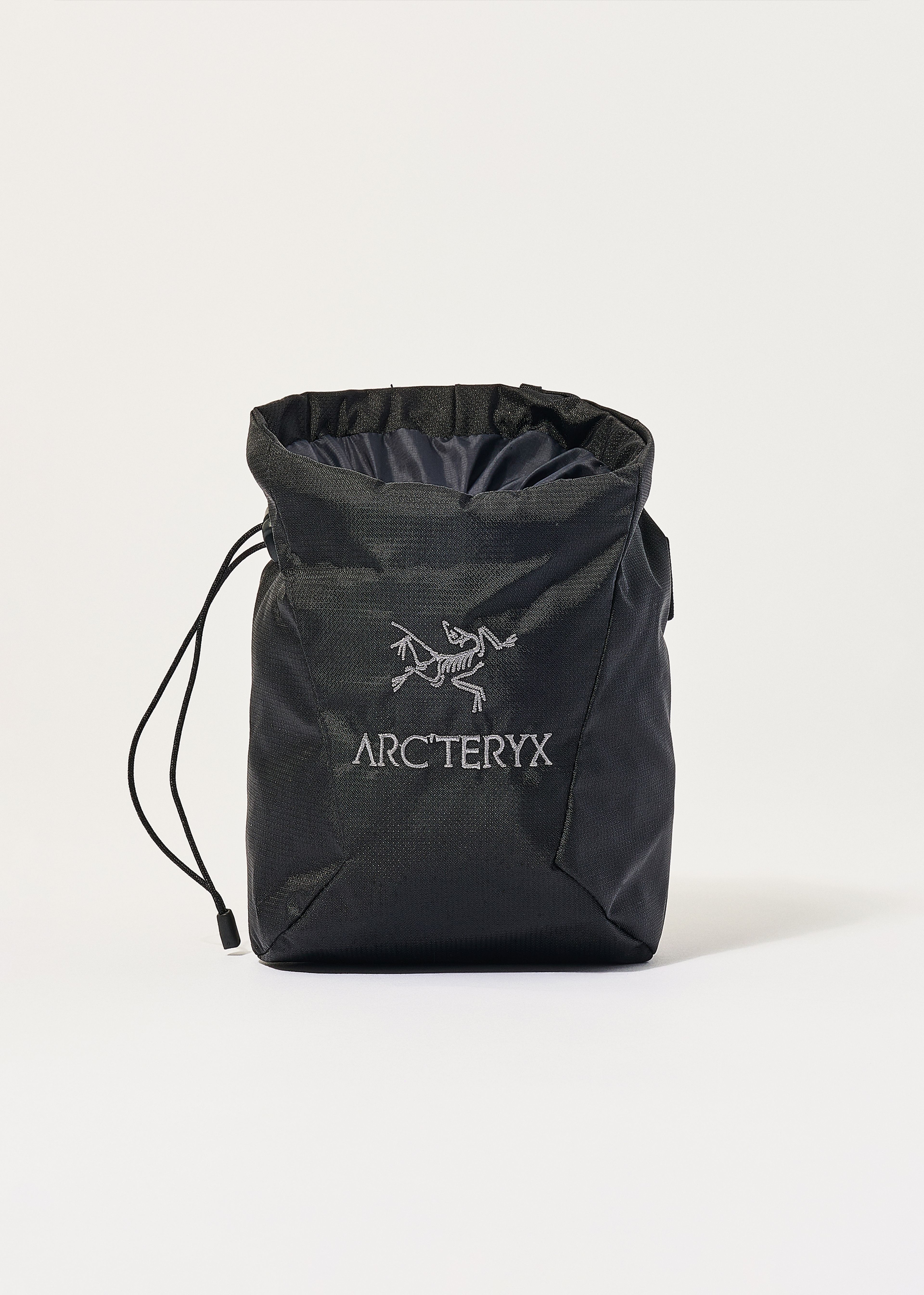 ARC’TERYX Ion lightweight Chalk Bag (L) Arc'teryx Ion Lightweight Chalk Bag Size Large - Compact & Durable