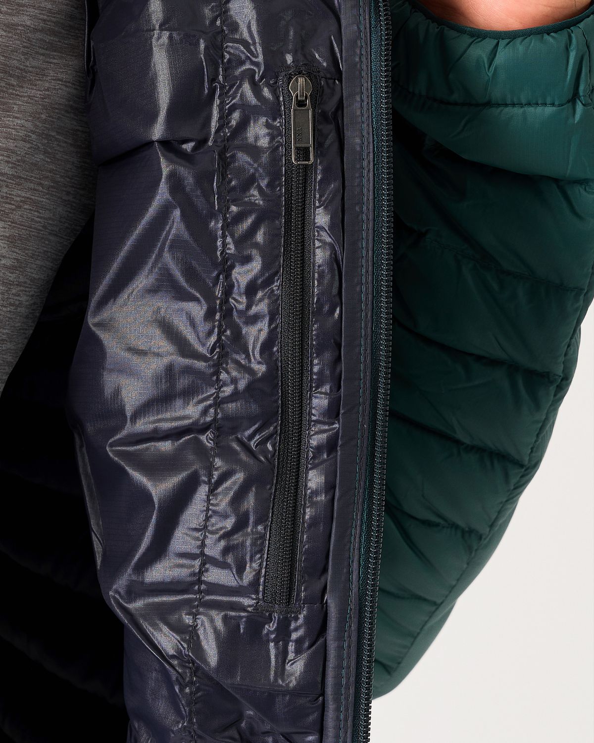  Internal zipped chest pocket