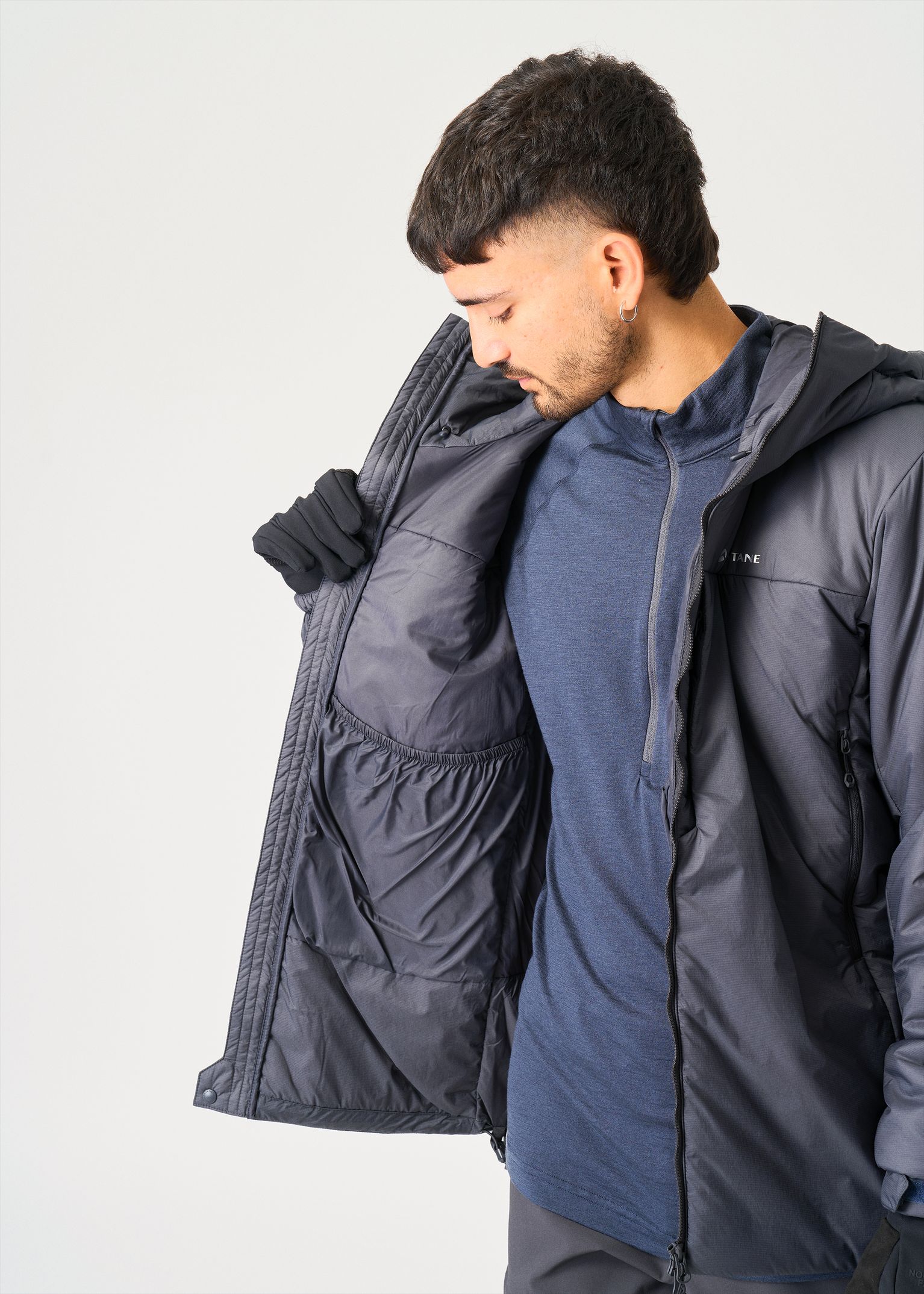 Internal drop pockets